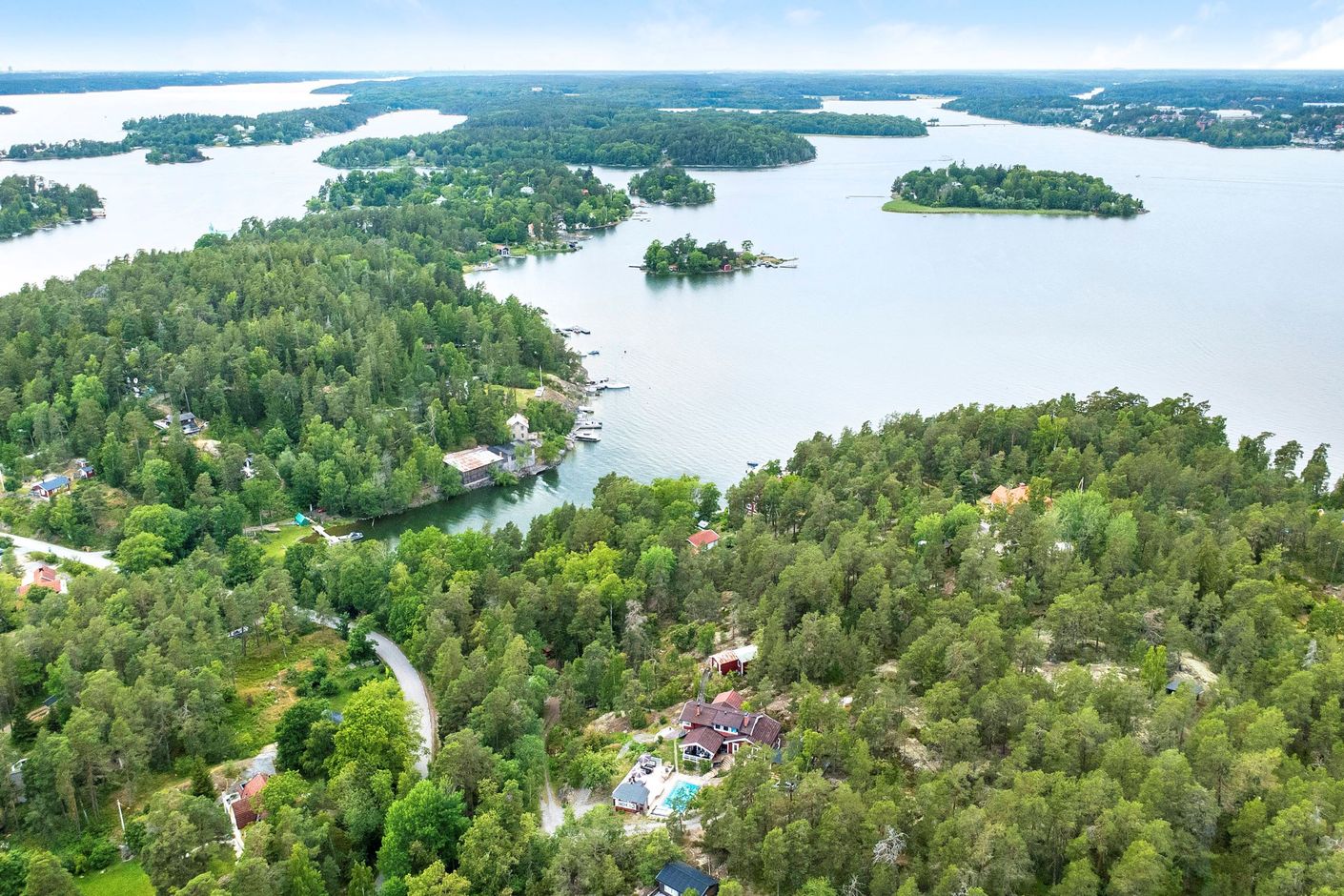 Hela 10935 kvm tomt belägen utanför detaljplan