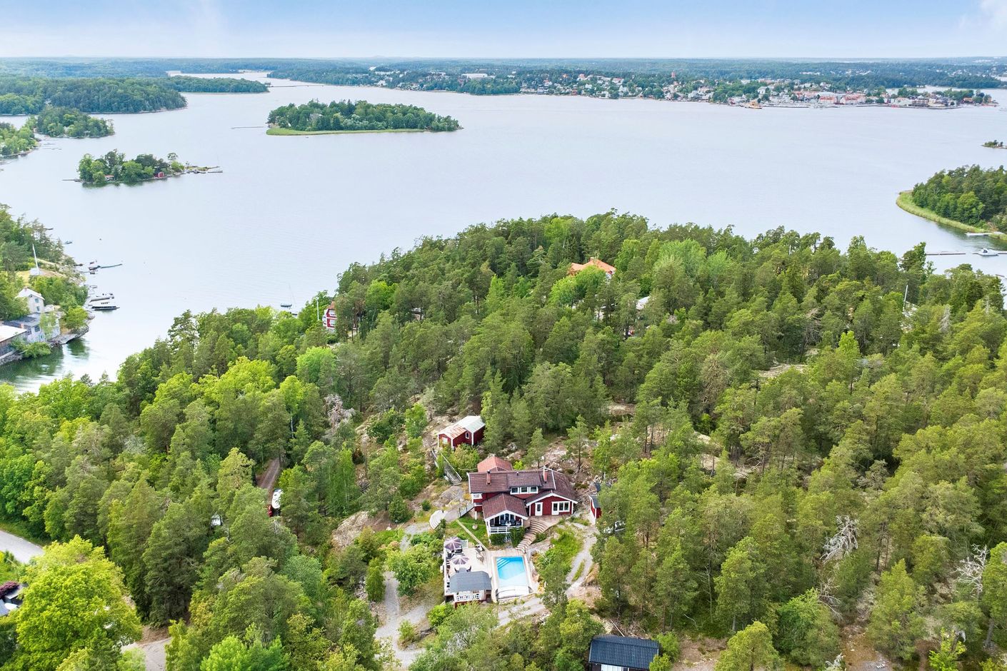 Enskilt och lugnt belägen på norra delen av Tynningö