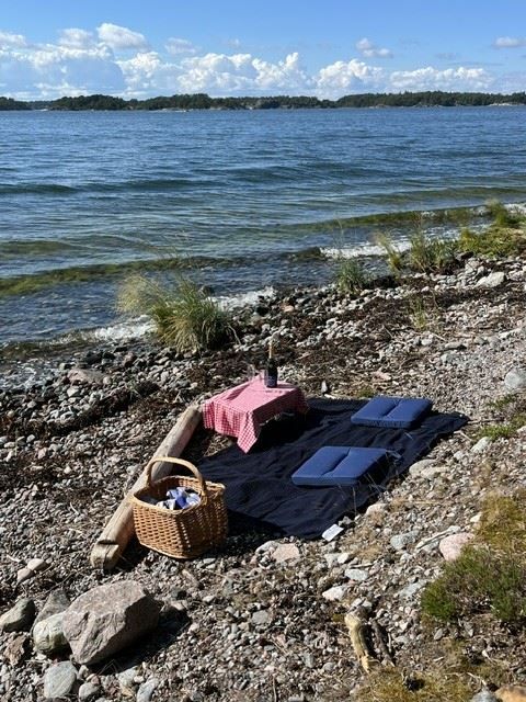 10 min promenad från fastigheten