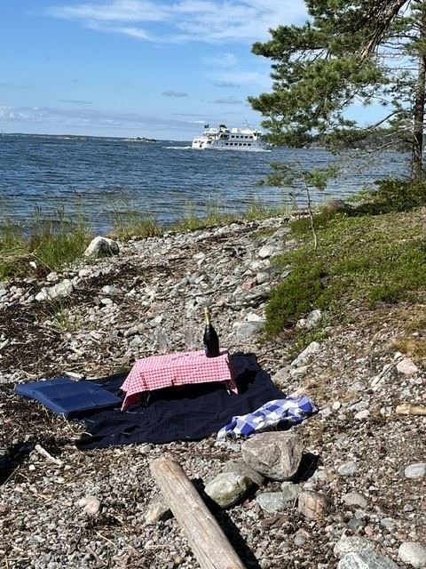10 min promenad från fastigheten