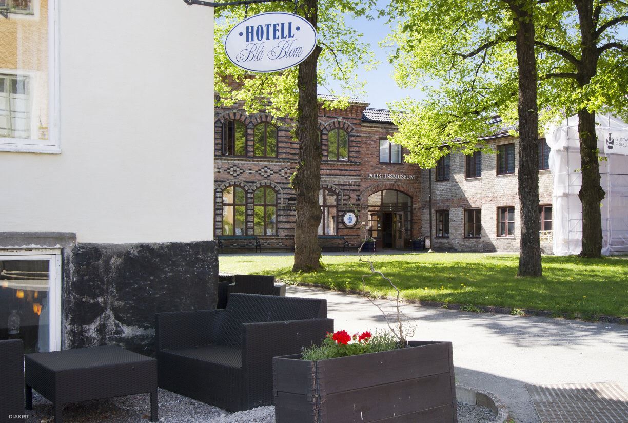 Porslinsmuseet och hotell Blå Blom.