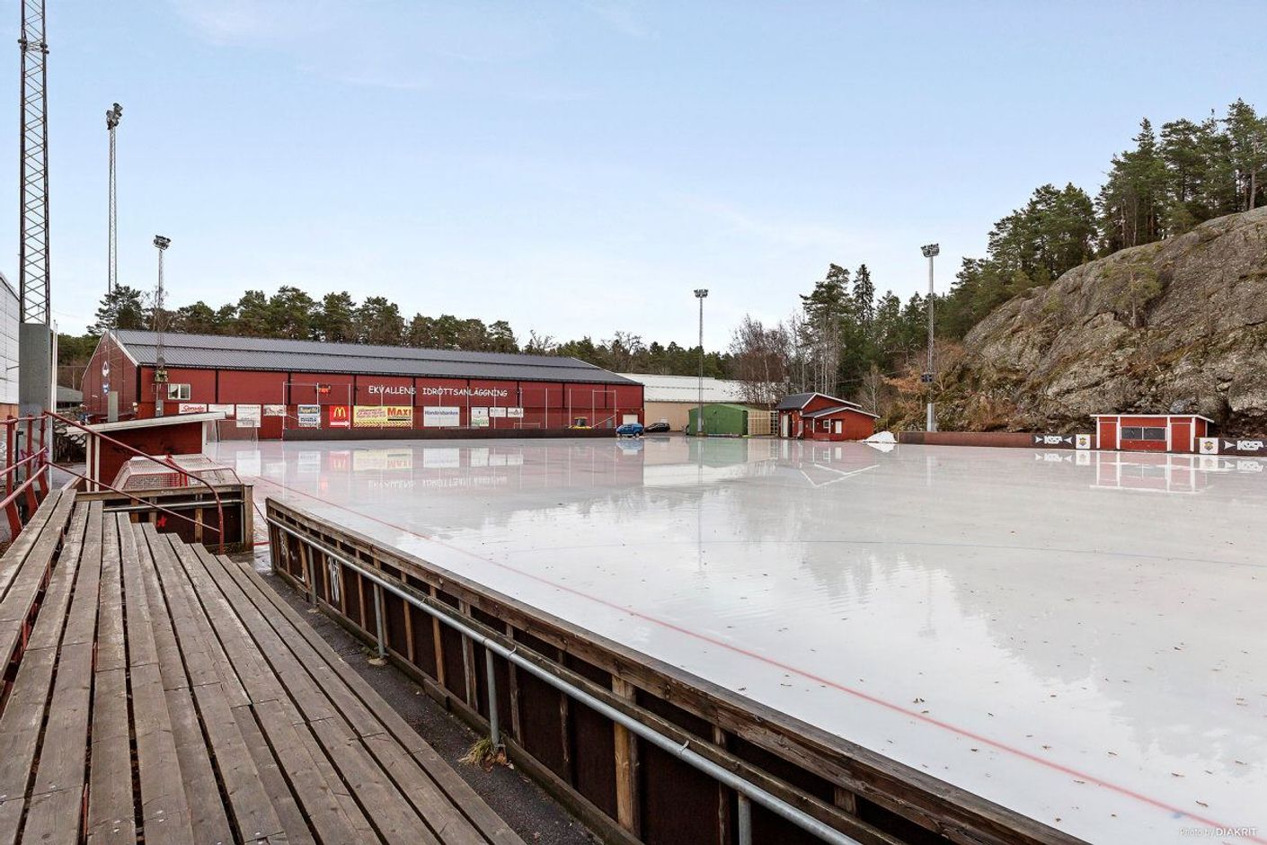 Ekvallen bandyplan och allmänhetens åkning