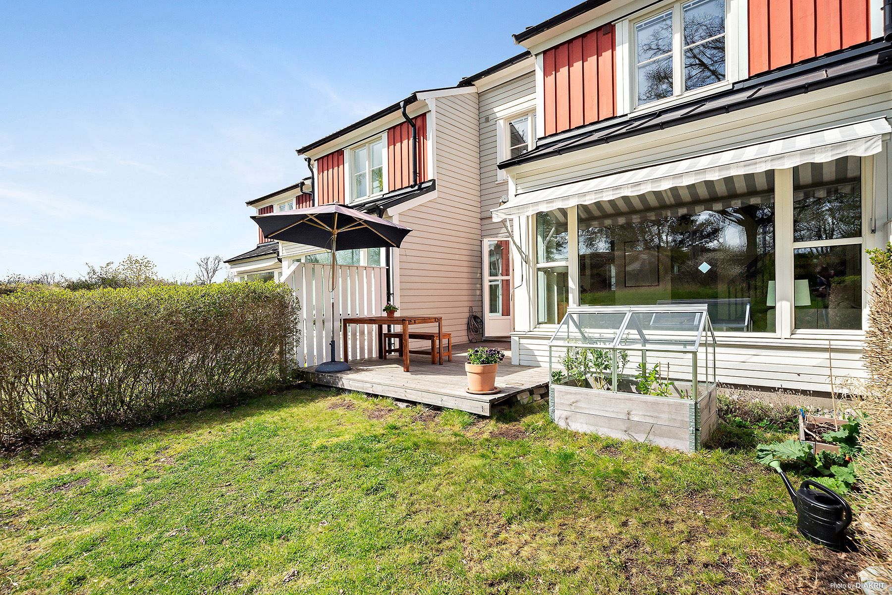 Mysig uteplats i söderläge