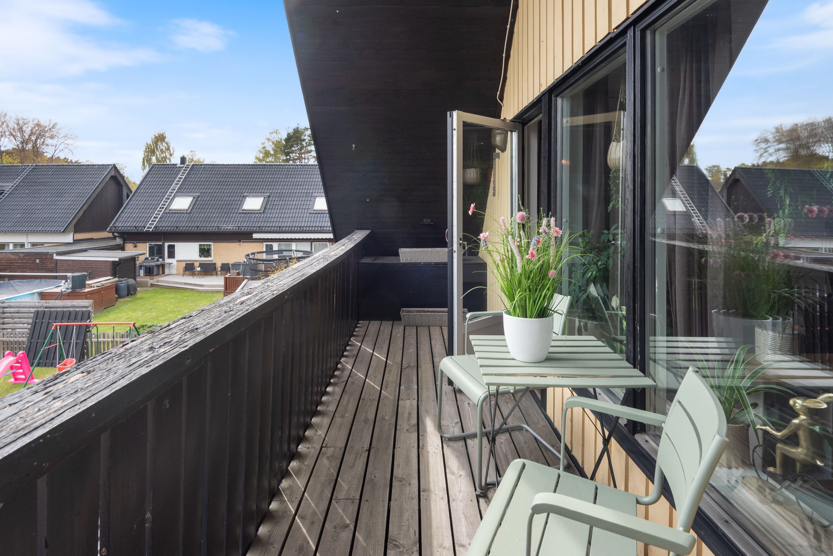 Härlig balkong med mycket sol.
