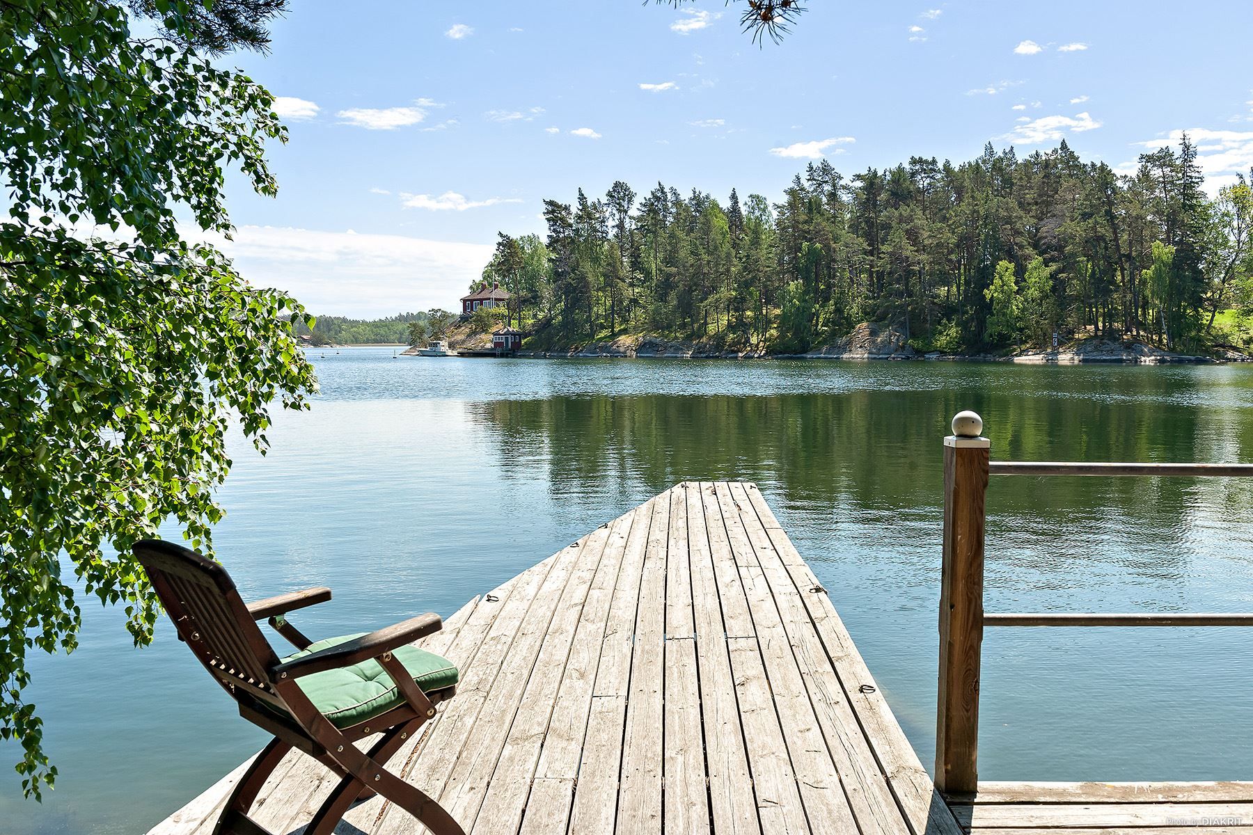 Brygga i söderläge med bra djup