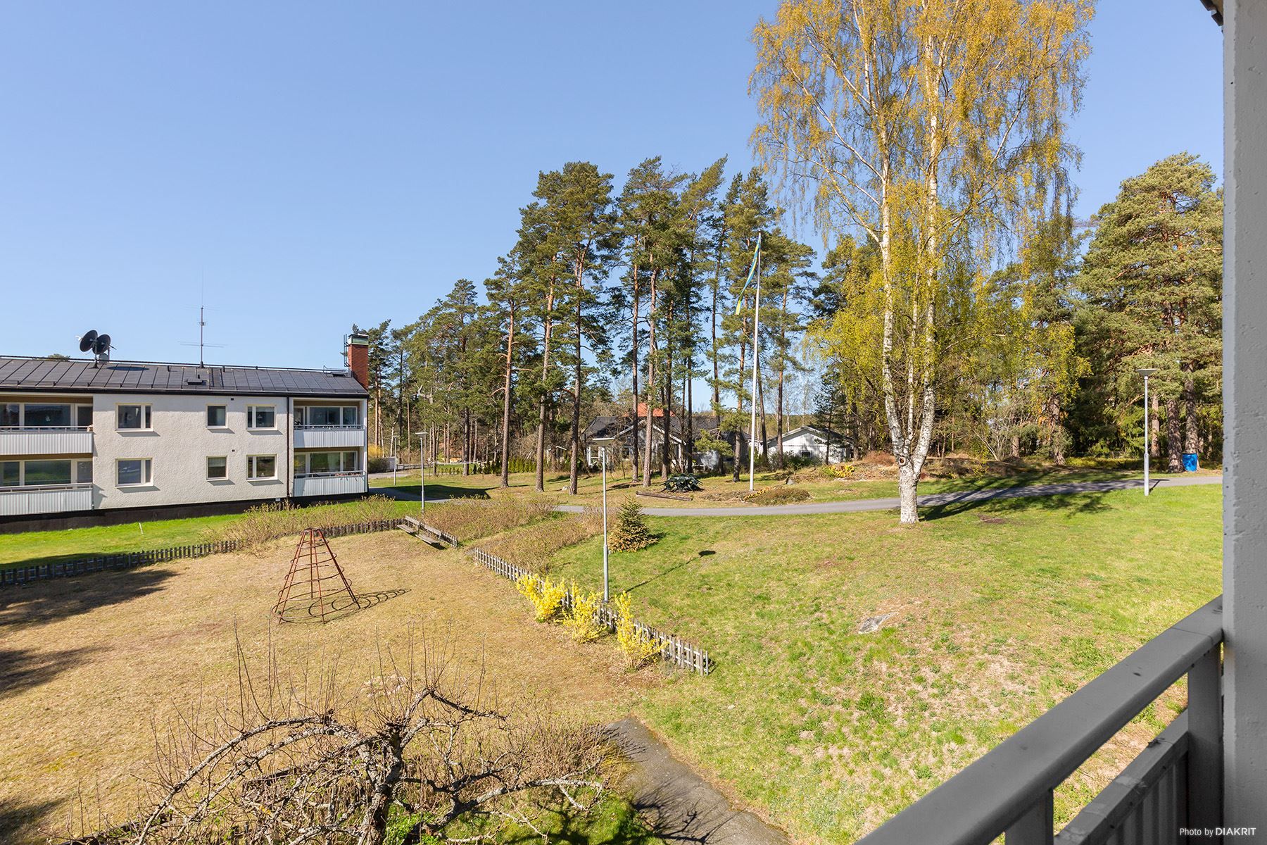 Vy över den mysiga innergården