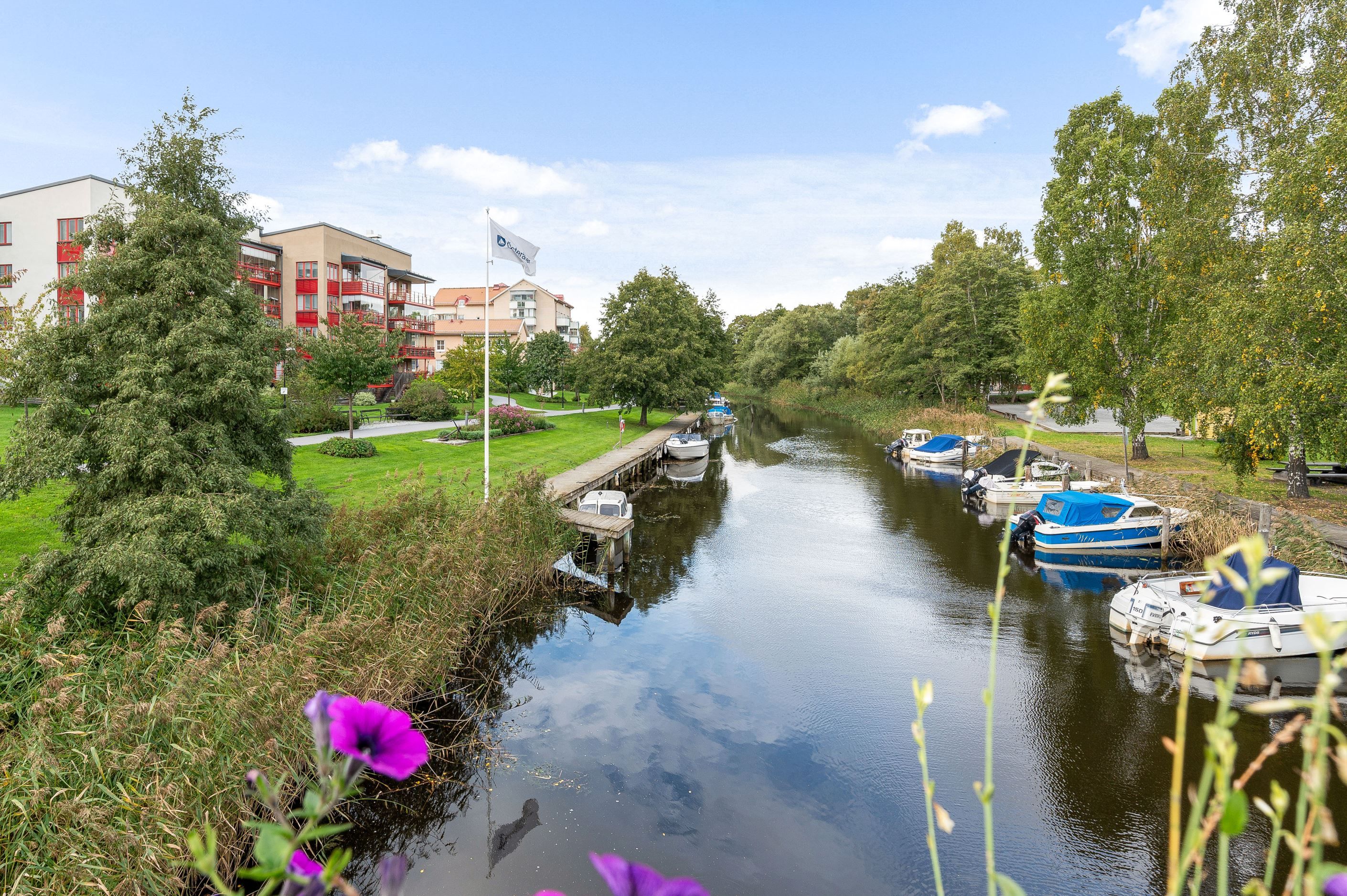 På Kanalvägen bor du nära kanalen och dess trevliga omgivning