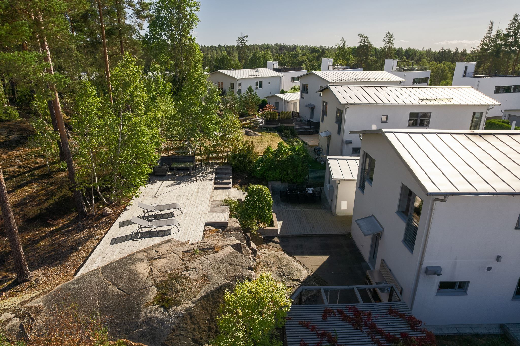Generösa uteplatser från ovan