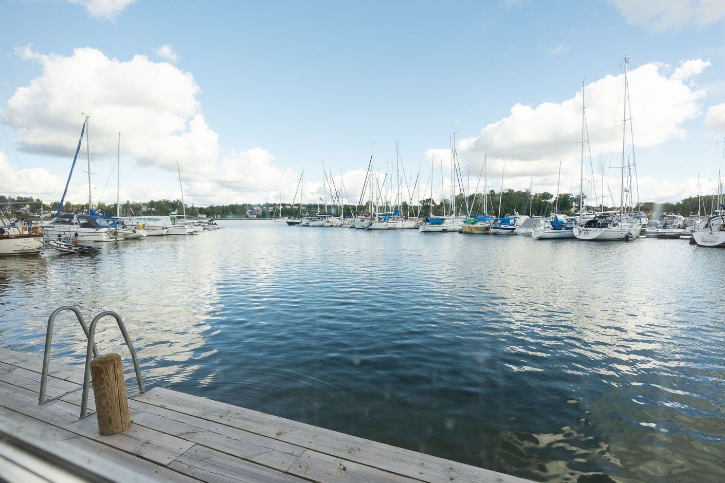 Härliga omgivningar vid vattnet
