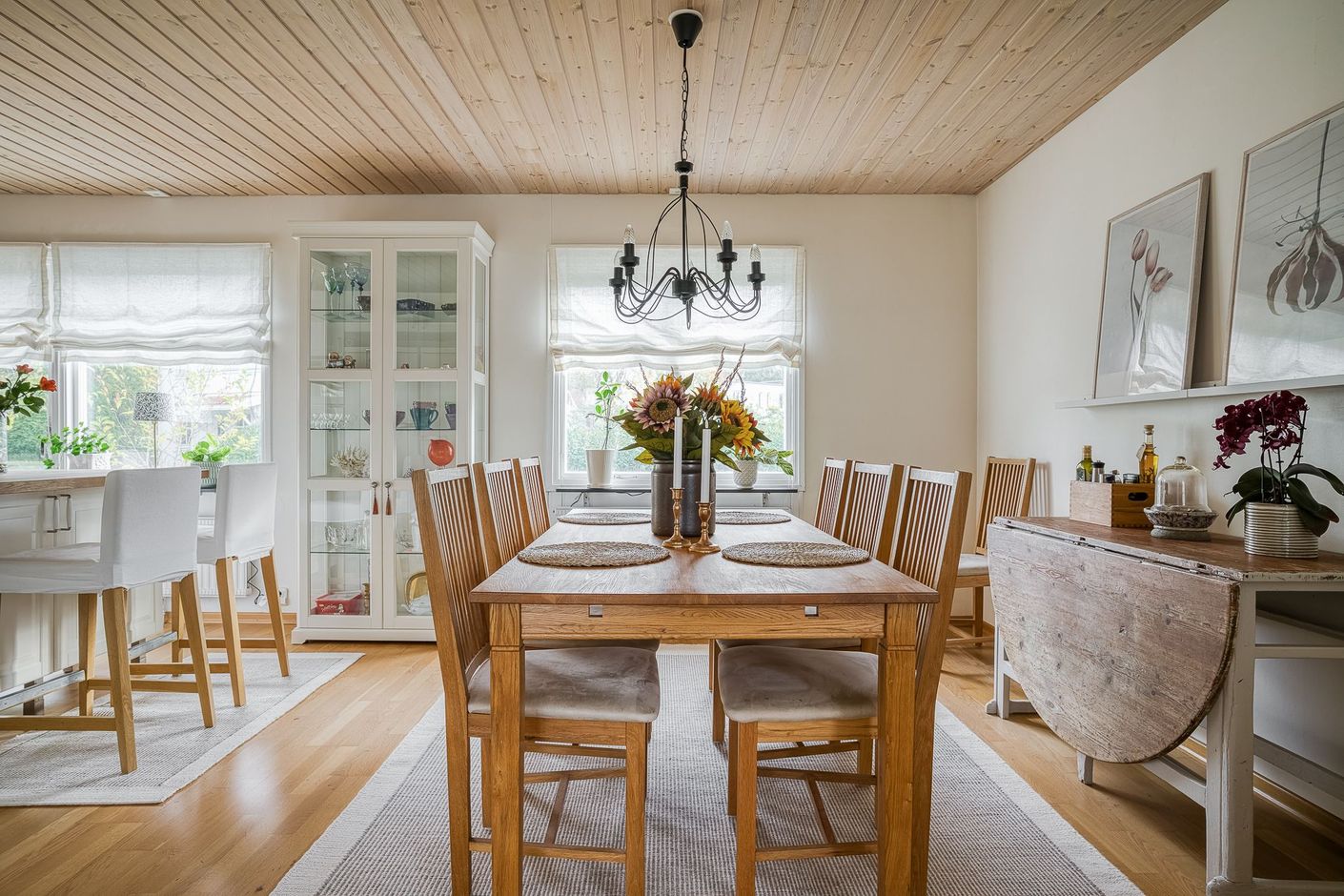 Matplats i öppen planlösning