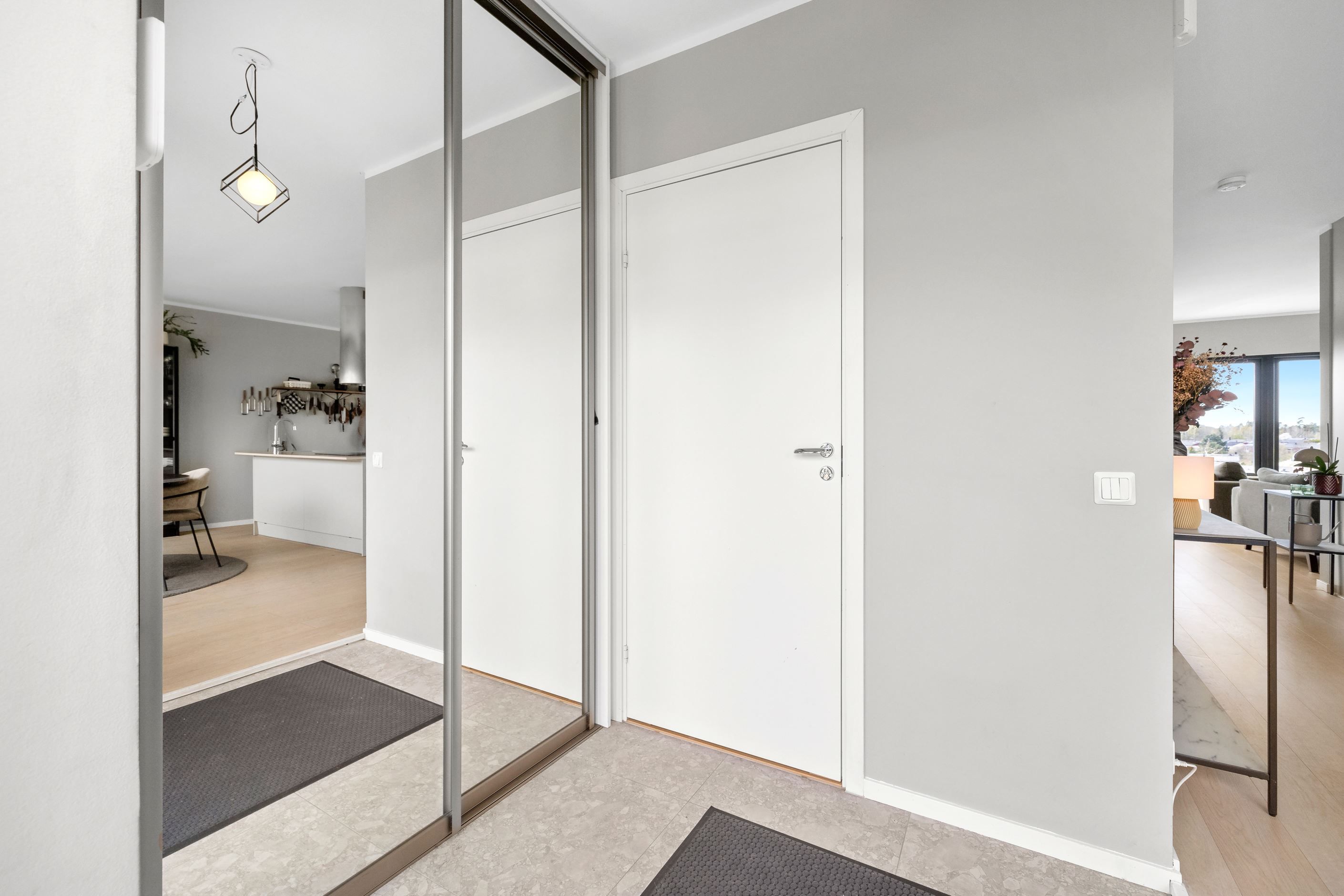 Hall med bra förvaring
