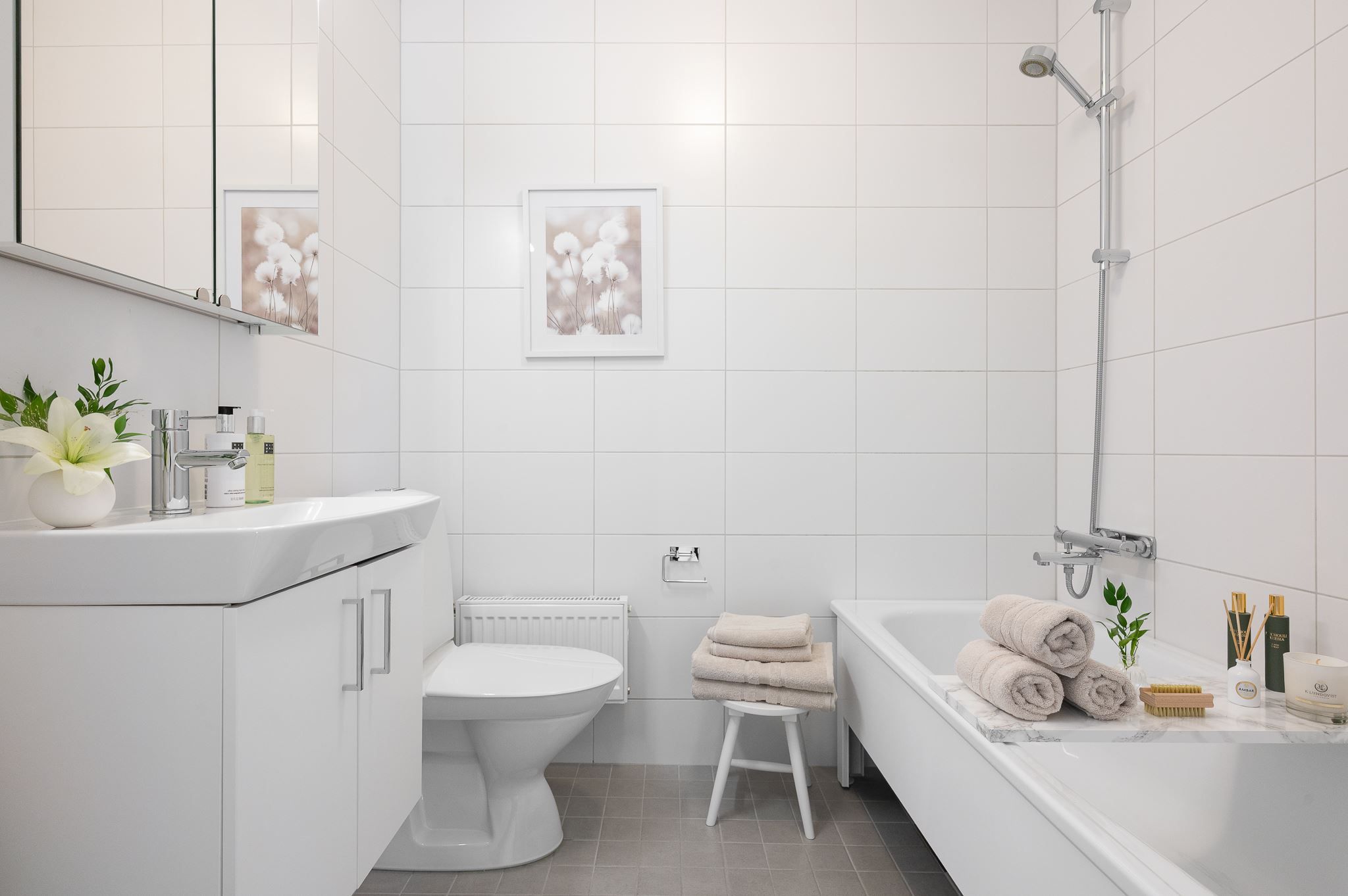 Badrum med badkar övre plan