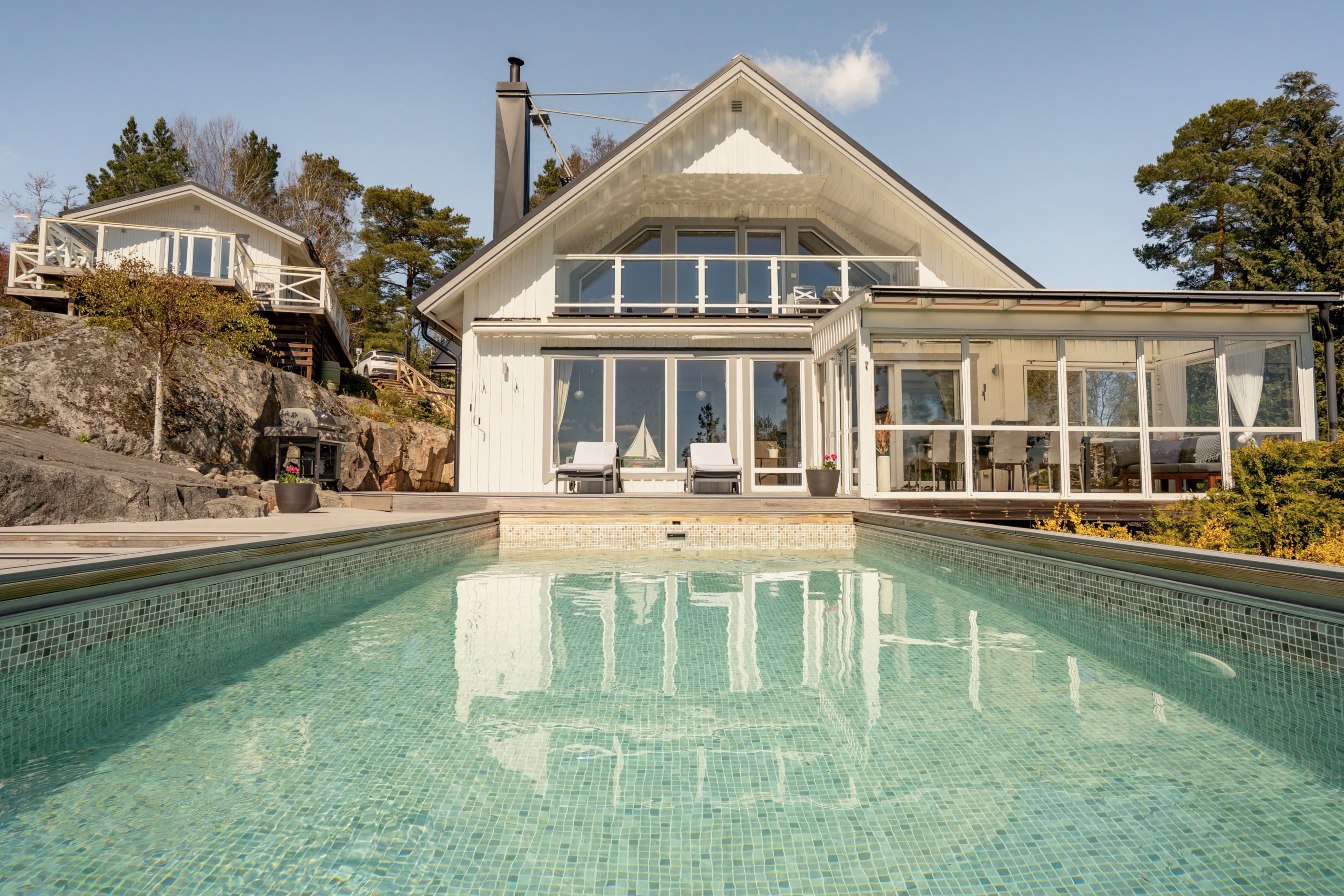 Härlig uteplats med pool