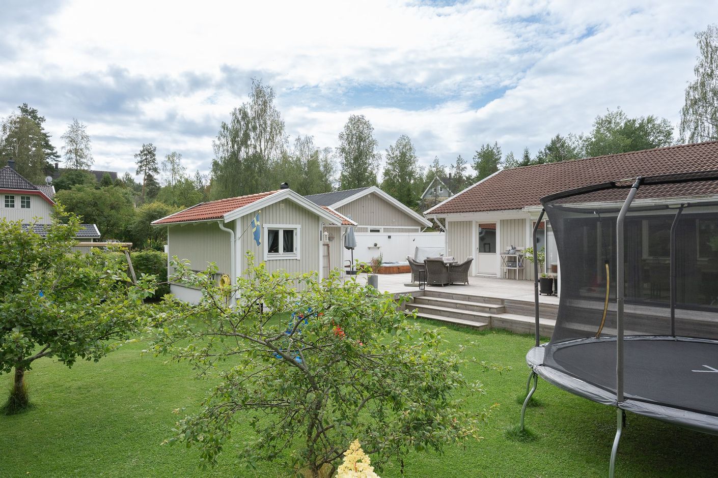 Gröna ytor med gott om plats för lek och aktivitet