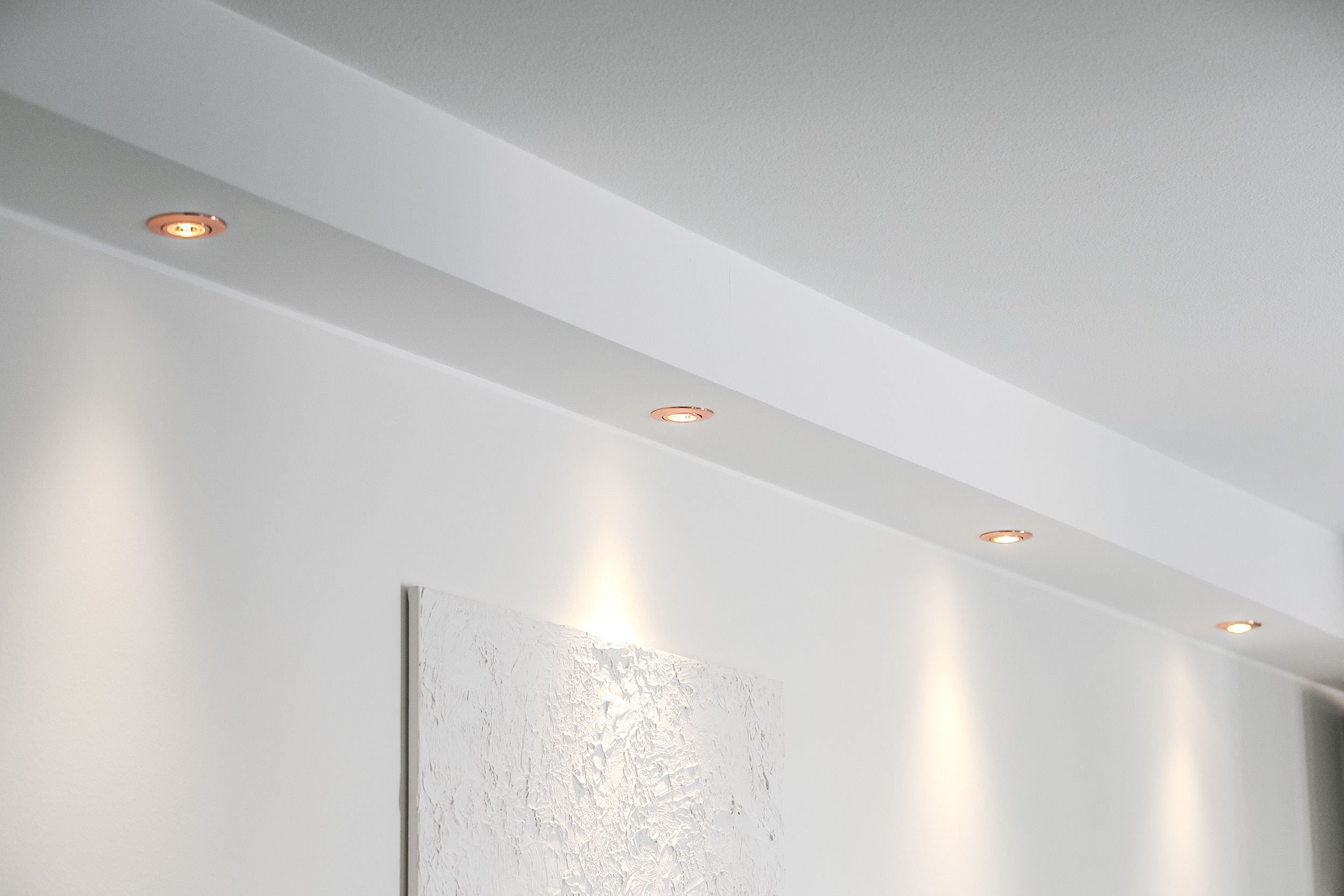 Stilfulla detaljer med spotlights i koppar