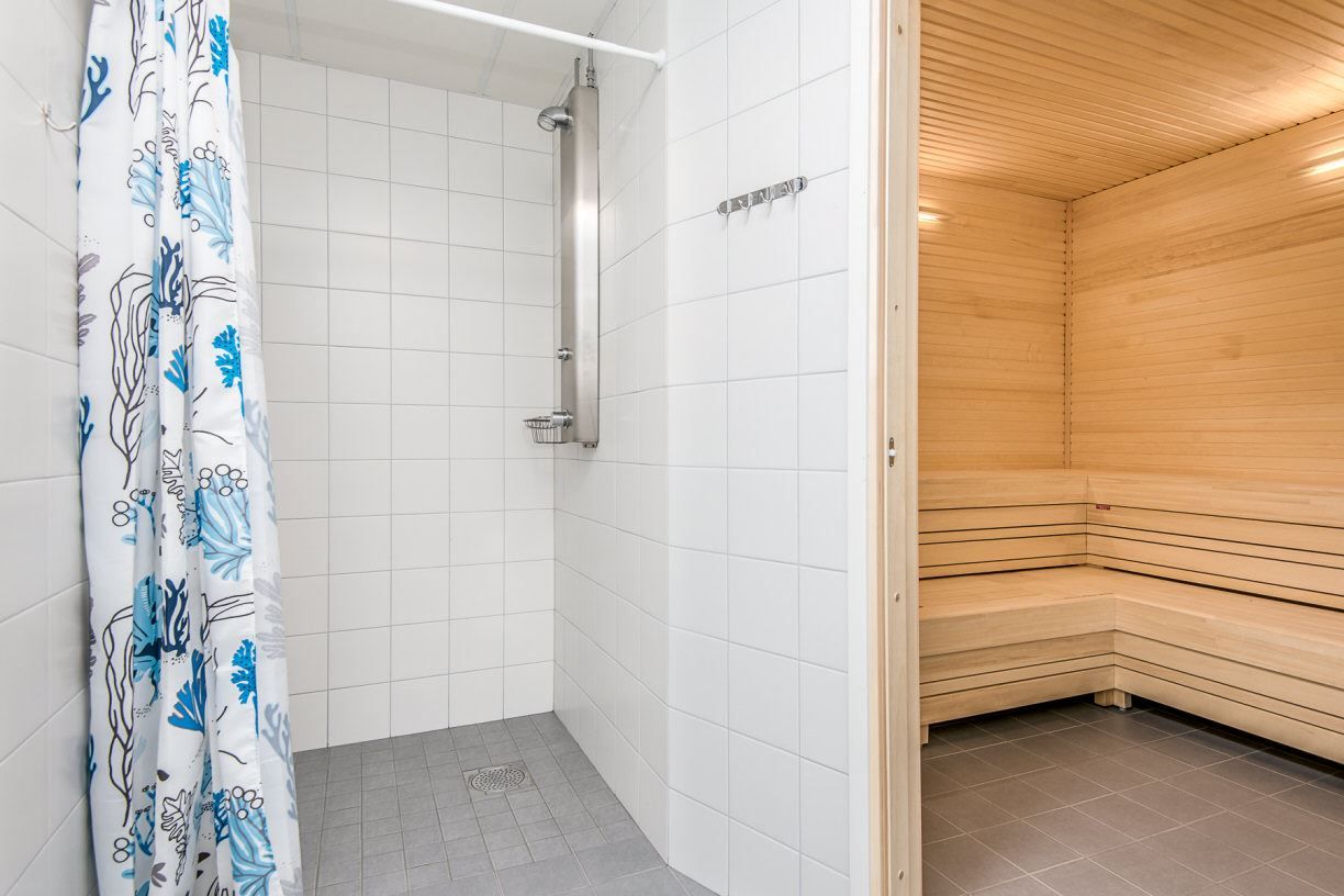 ...bastu och dusch...