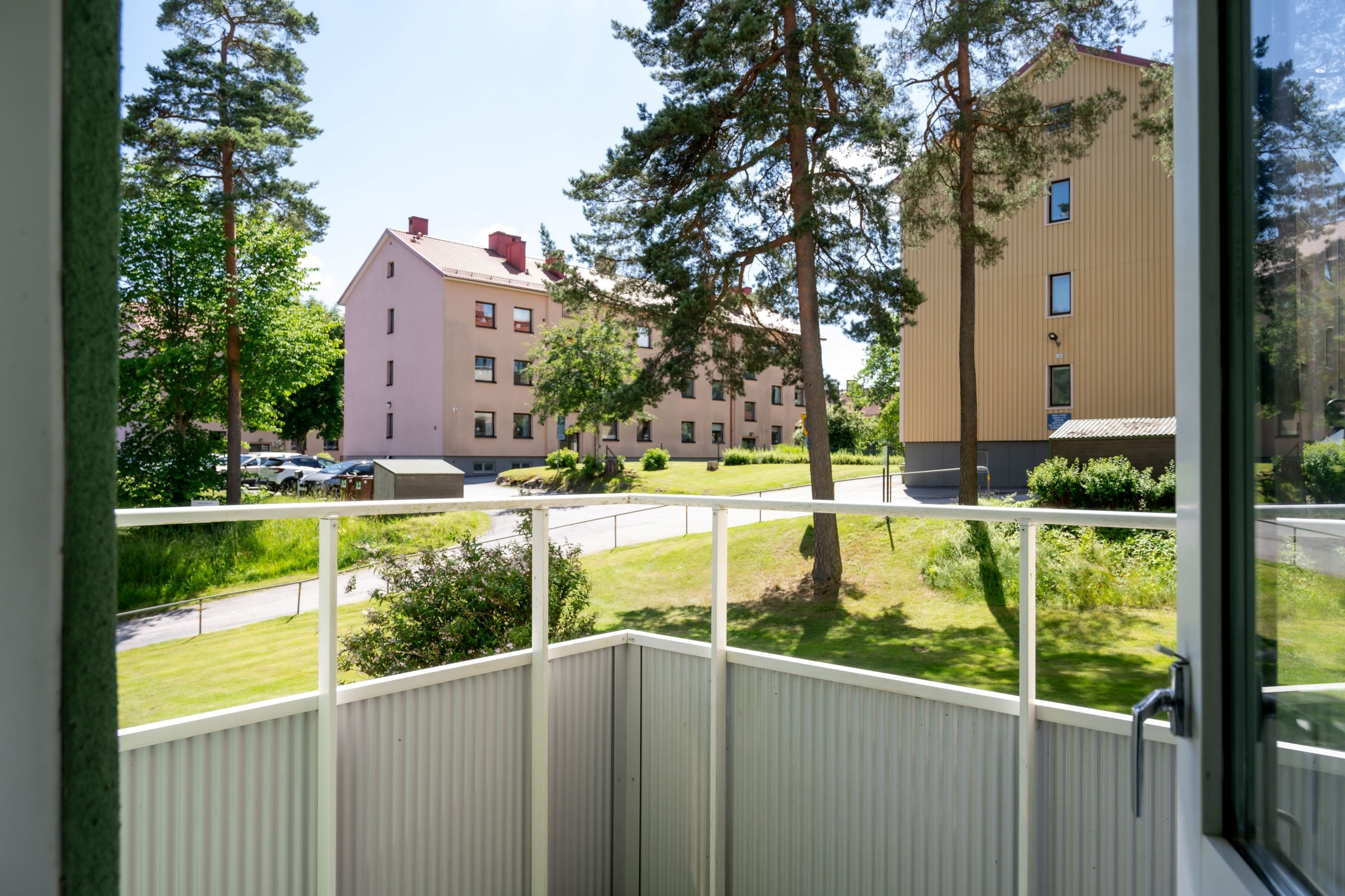 Balkong med utgång från vardagsrummet