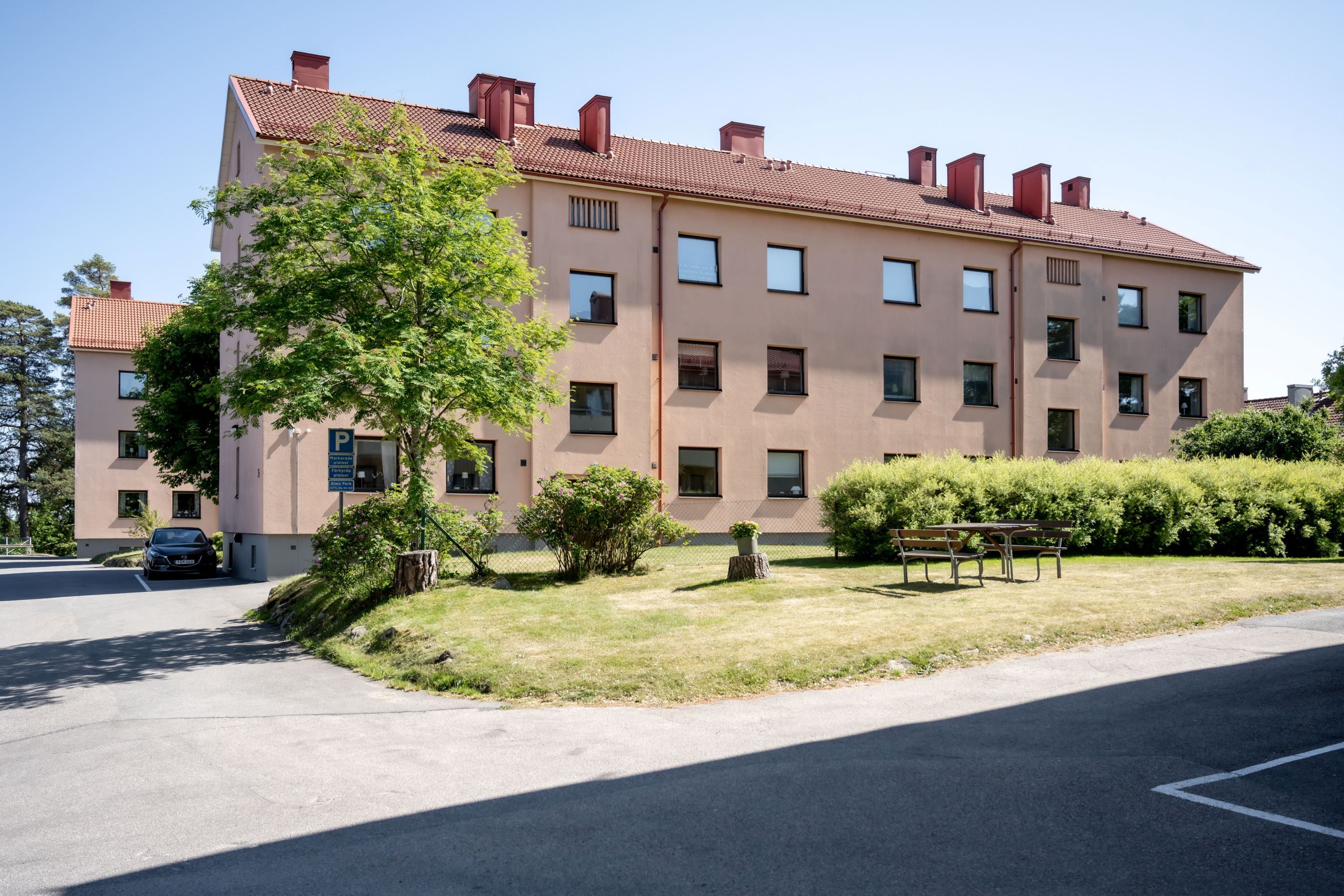 Gården på sommaren