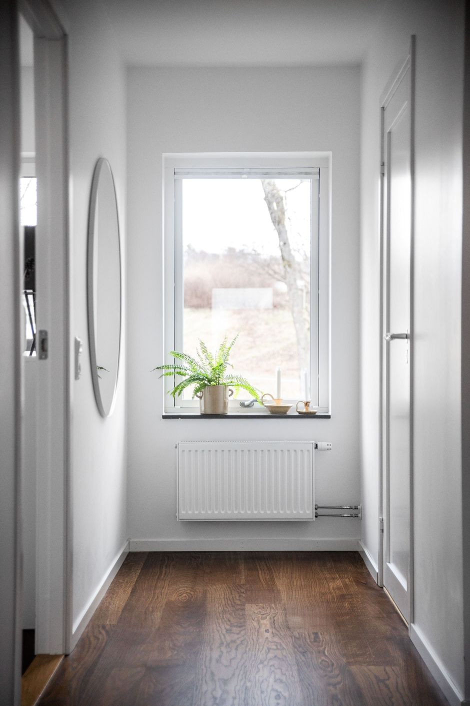 Precis utanför sovrummet finns plats för skrivbord