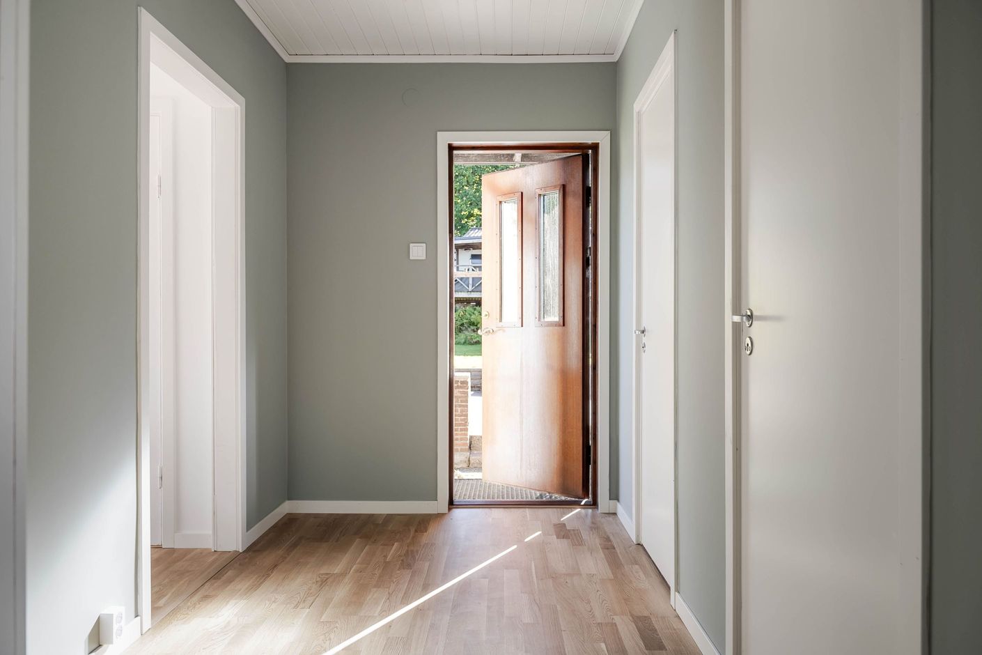 Hall