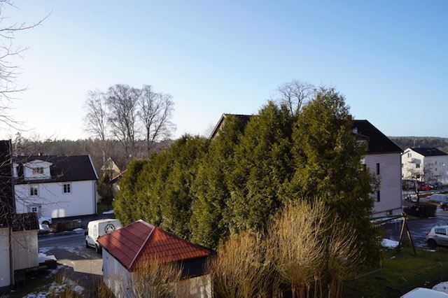 Söderläge och fin utsikt från balkongen