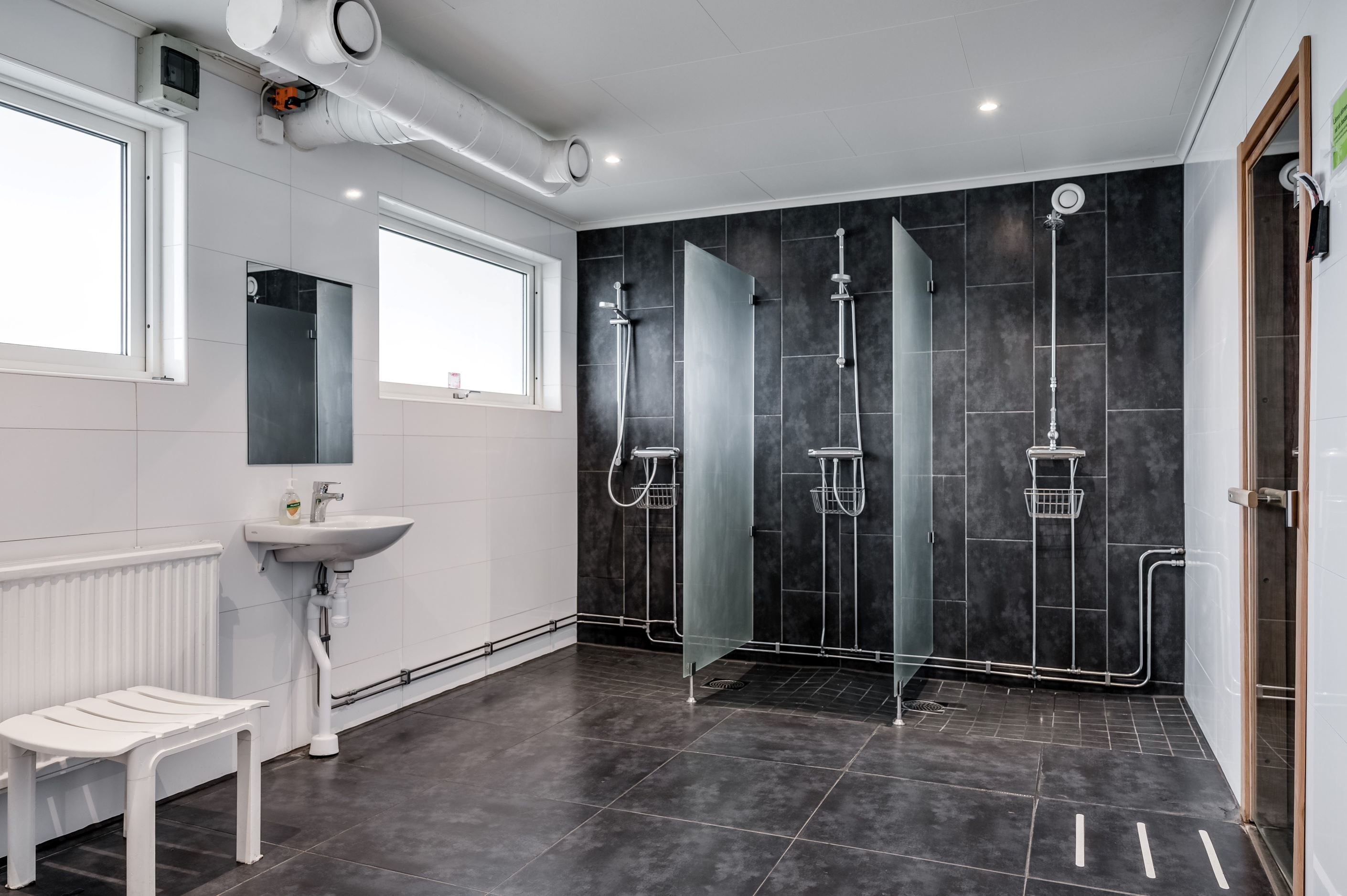 Dusch och bastu i föreningen