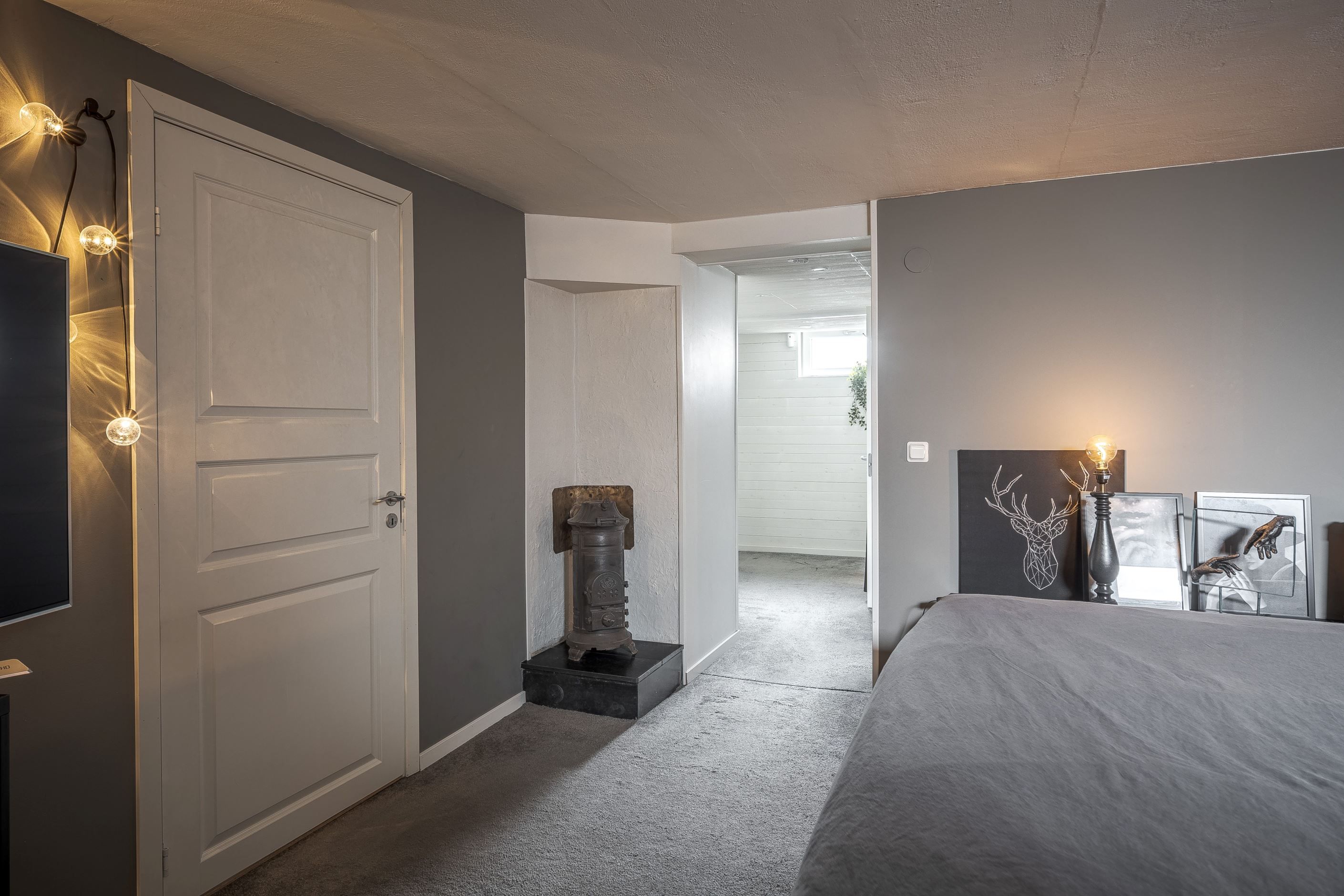 Allrum på nedre plan