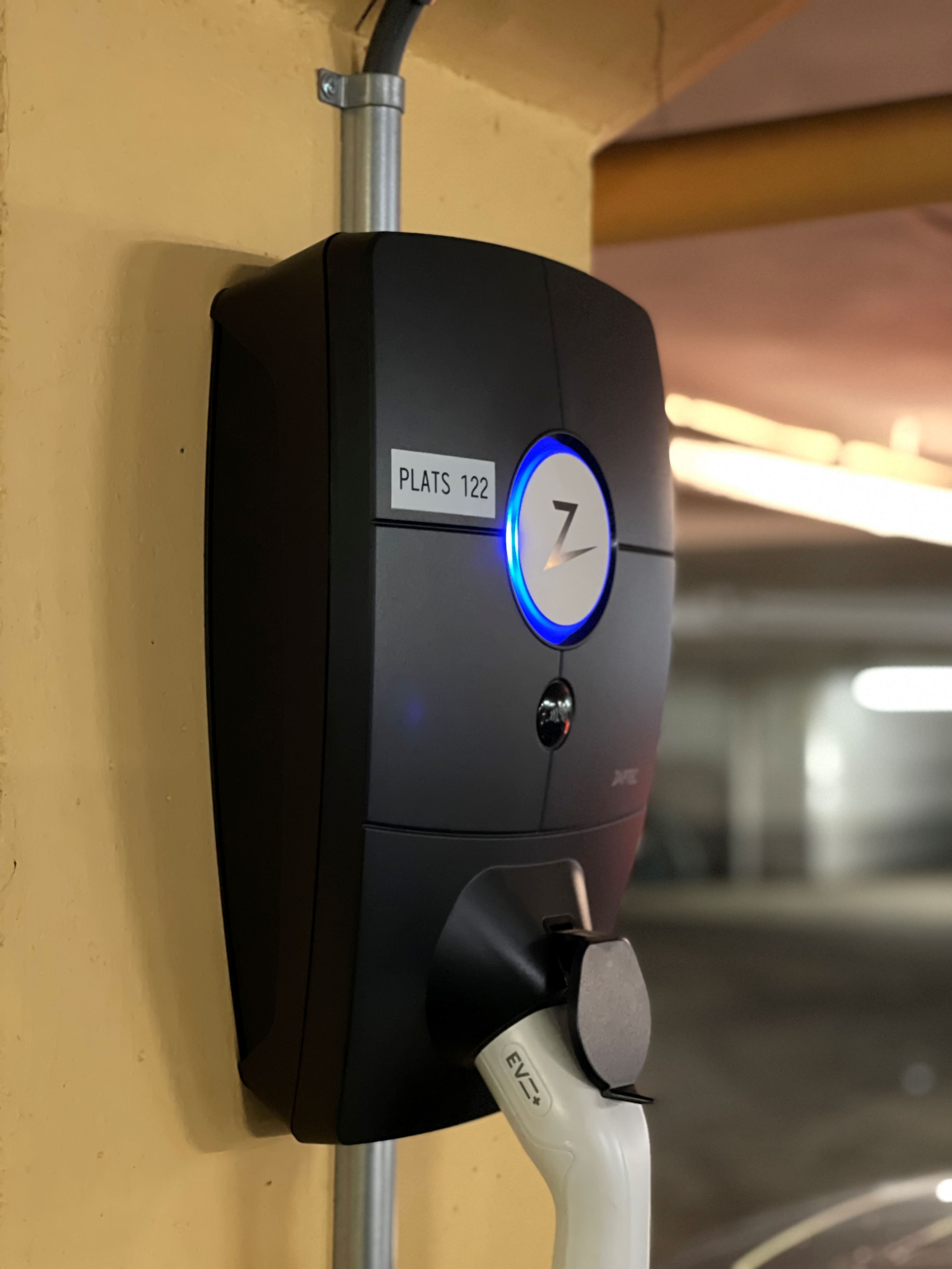 Föreningen har laddplatser i garaget