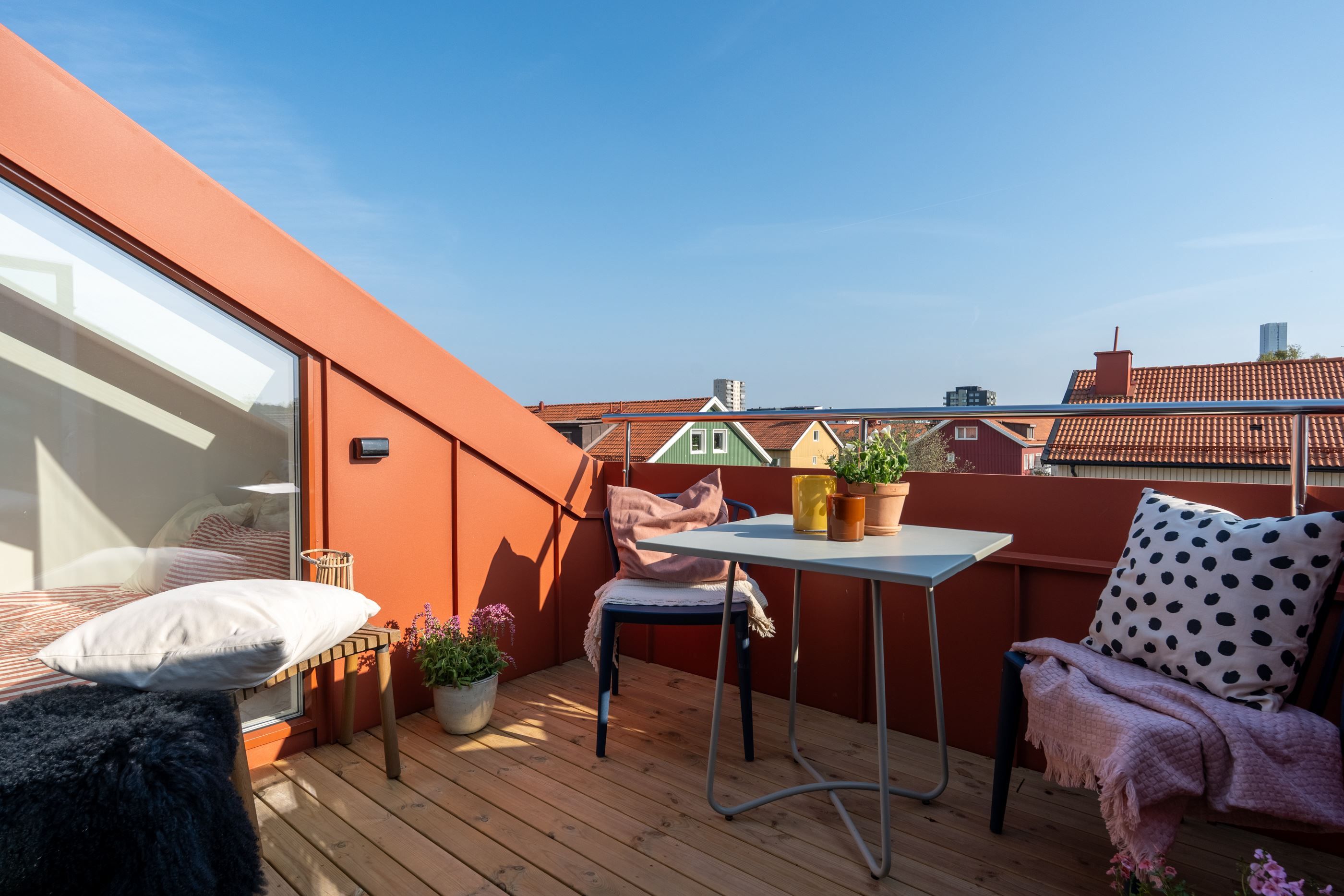 Fantastisk terrass i bästa söderläge!