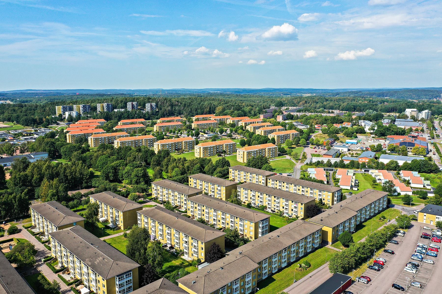 Brunnehagen från ovan! Längre bort skymtar Tuve Torg