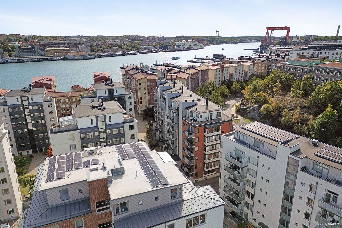 Norra Skeppspromenaden ligger nära vatten och parken
