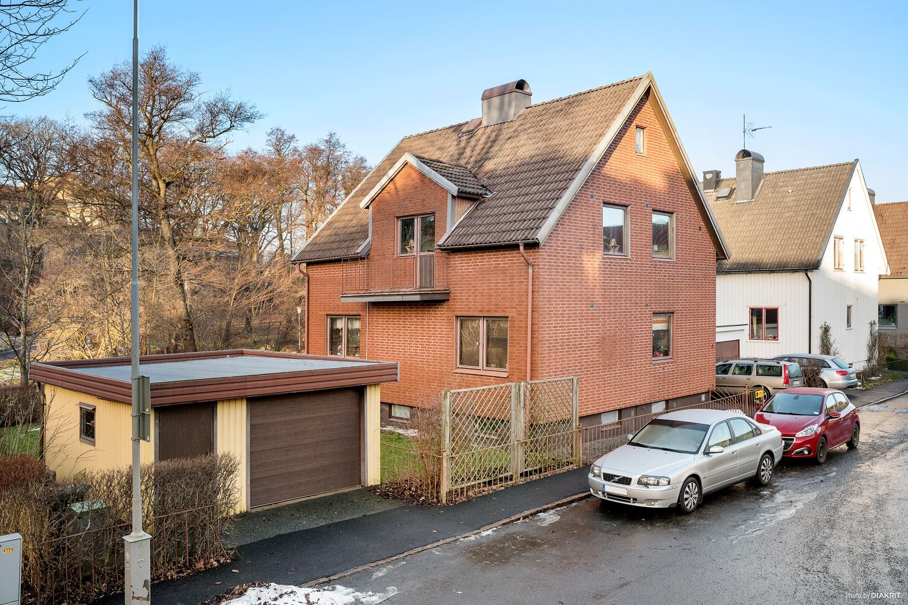 Prebendegatan 4 med garage, där du kan renovera dig till ett topphus