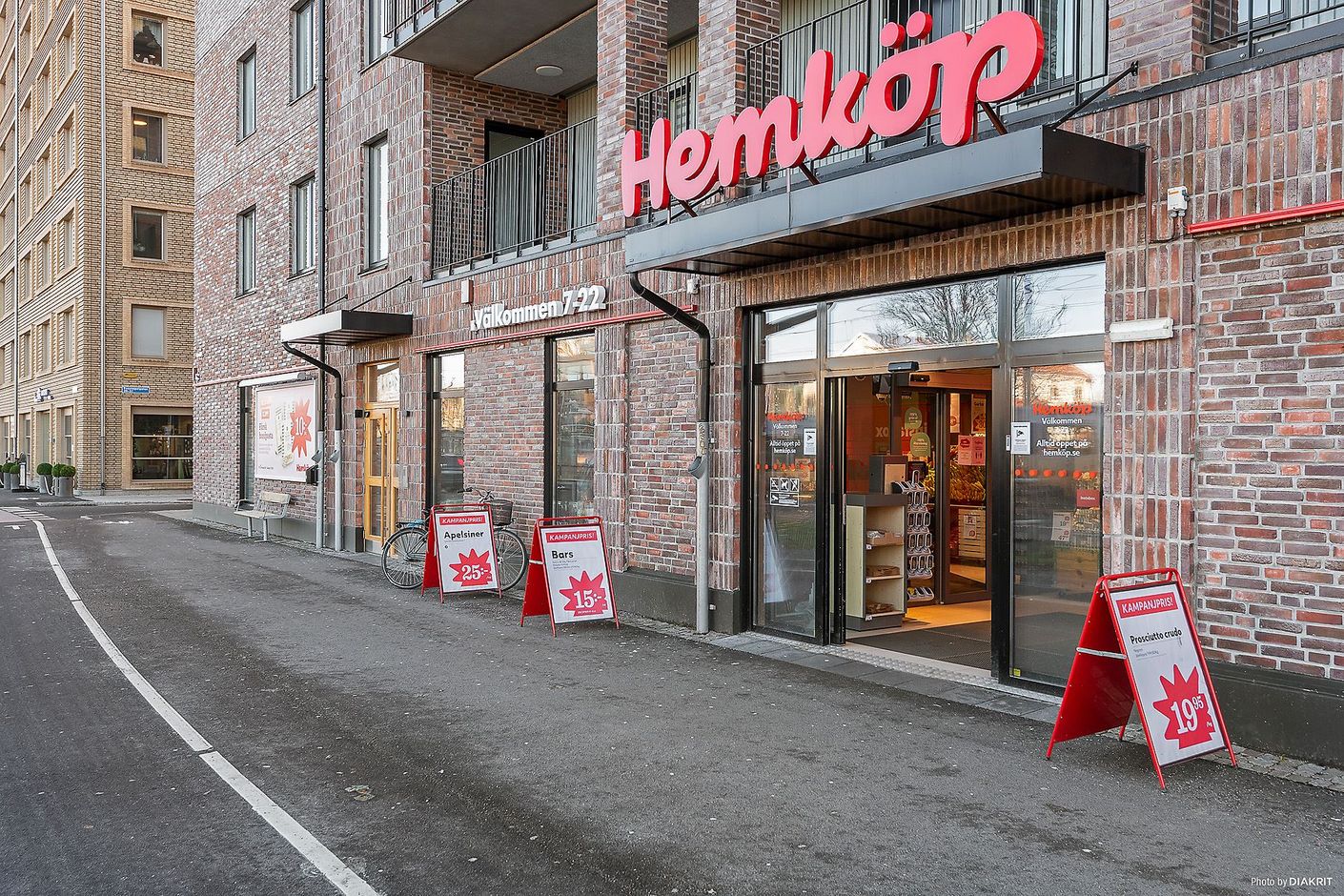Mataffär i samma hus