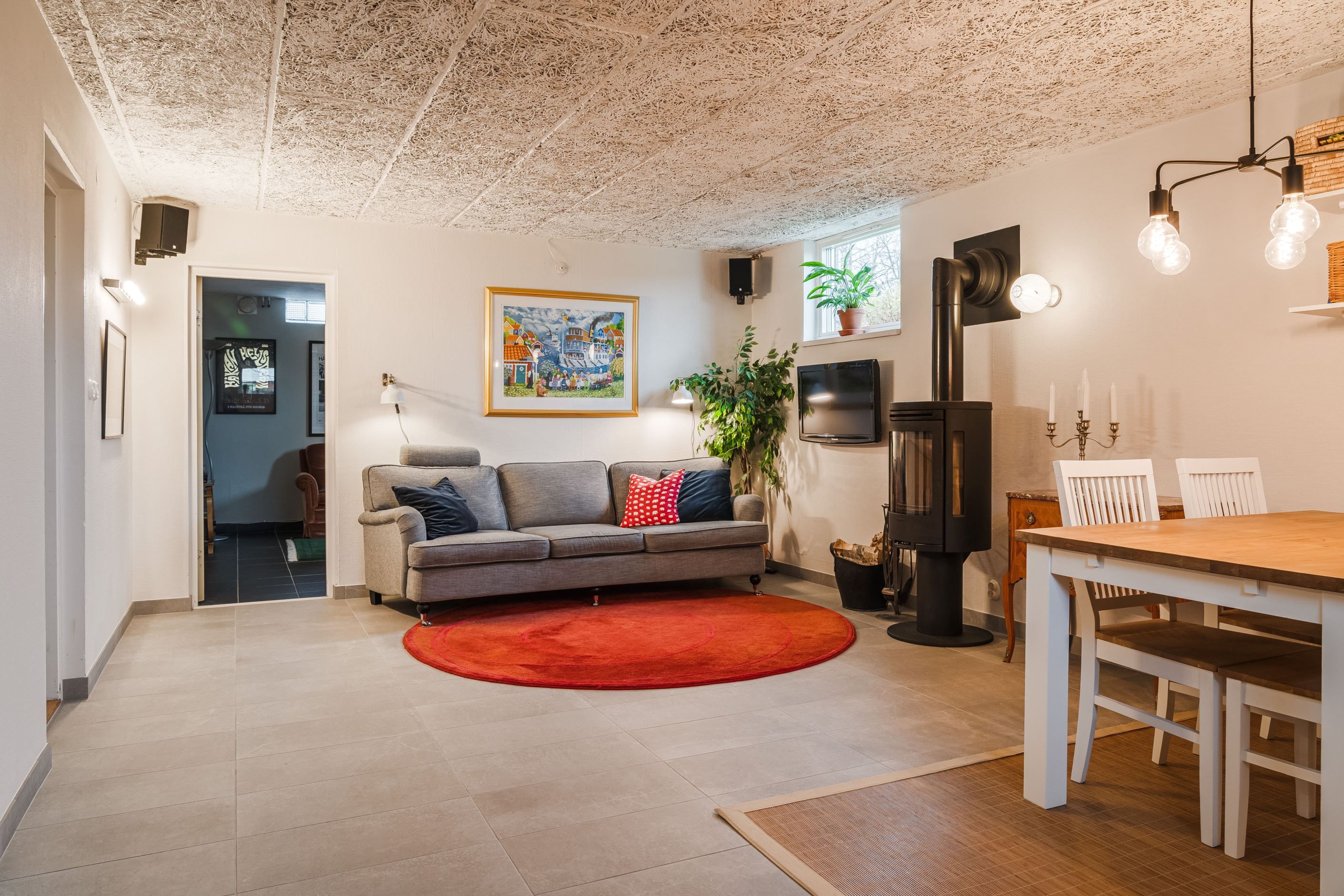 Allrum på nedre plan