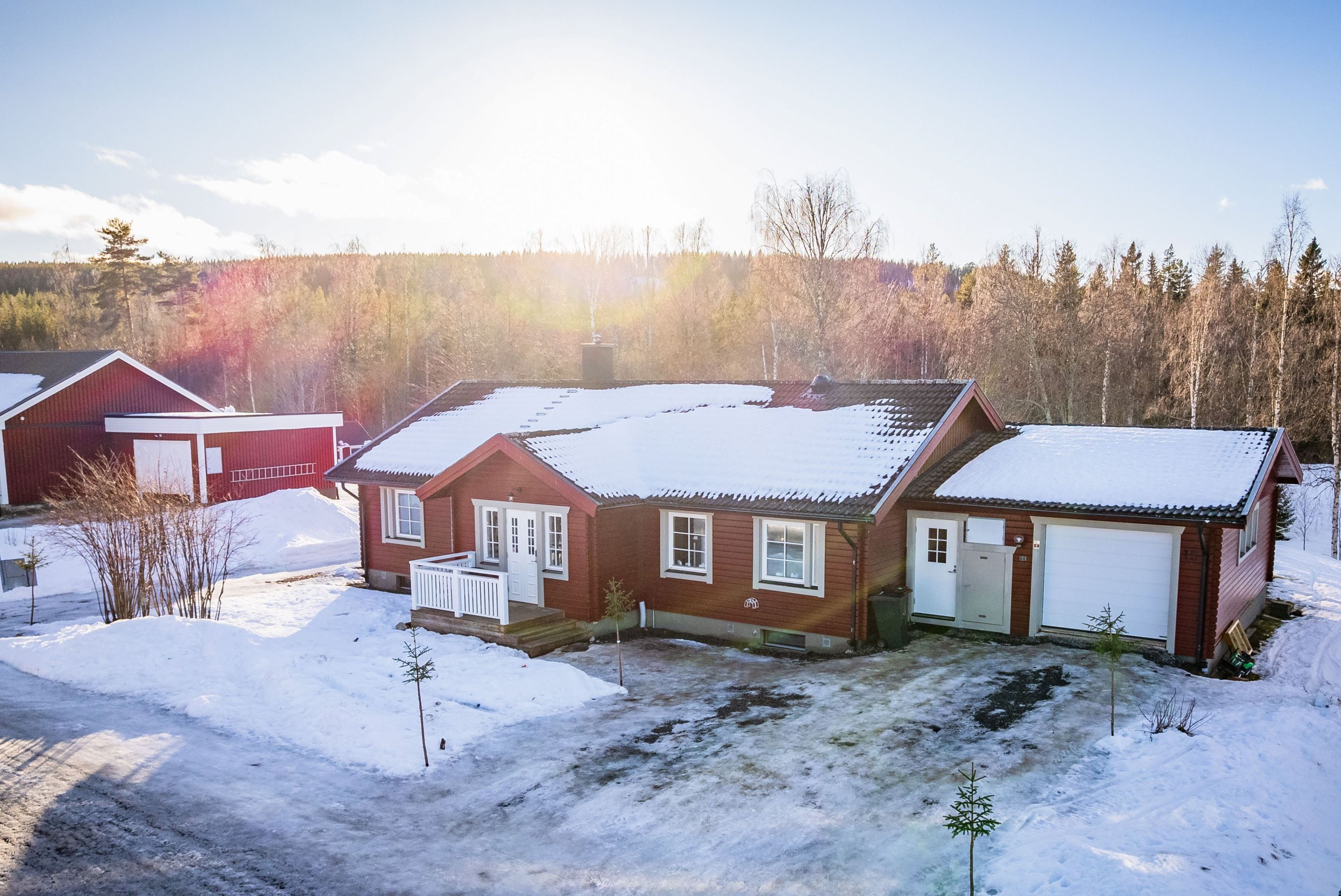Fysikvägen 15 - Bredbyn - Friliggande villa - HusmanHagberg
