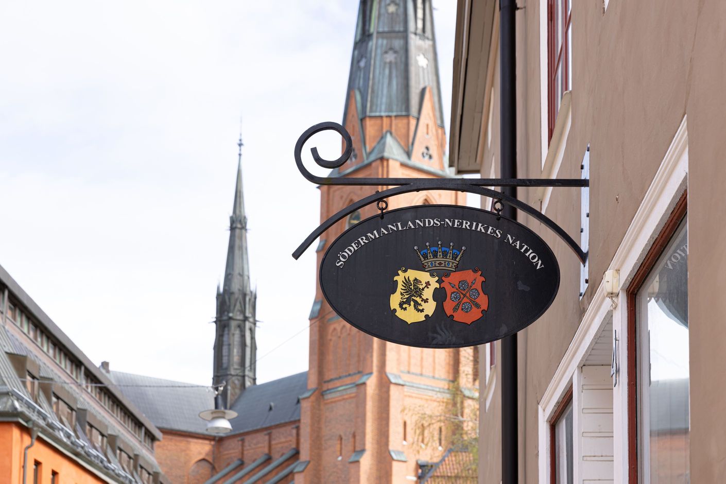 Nära till flera nationer