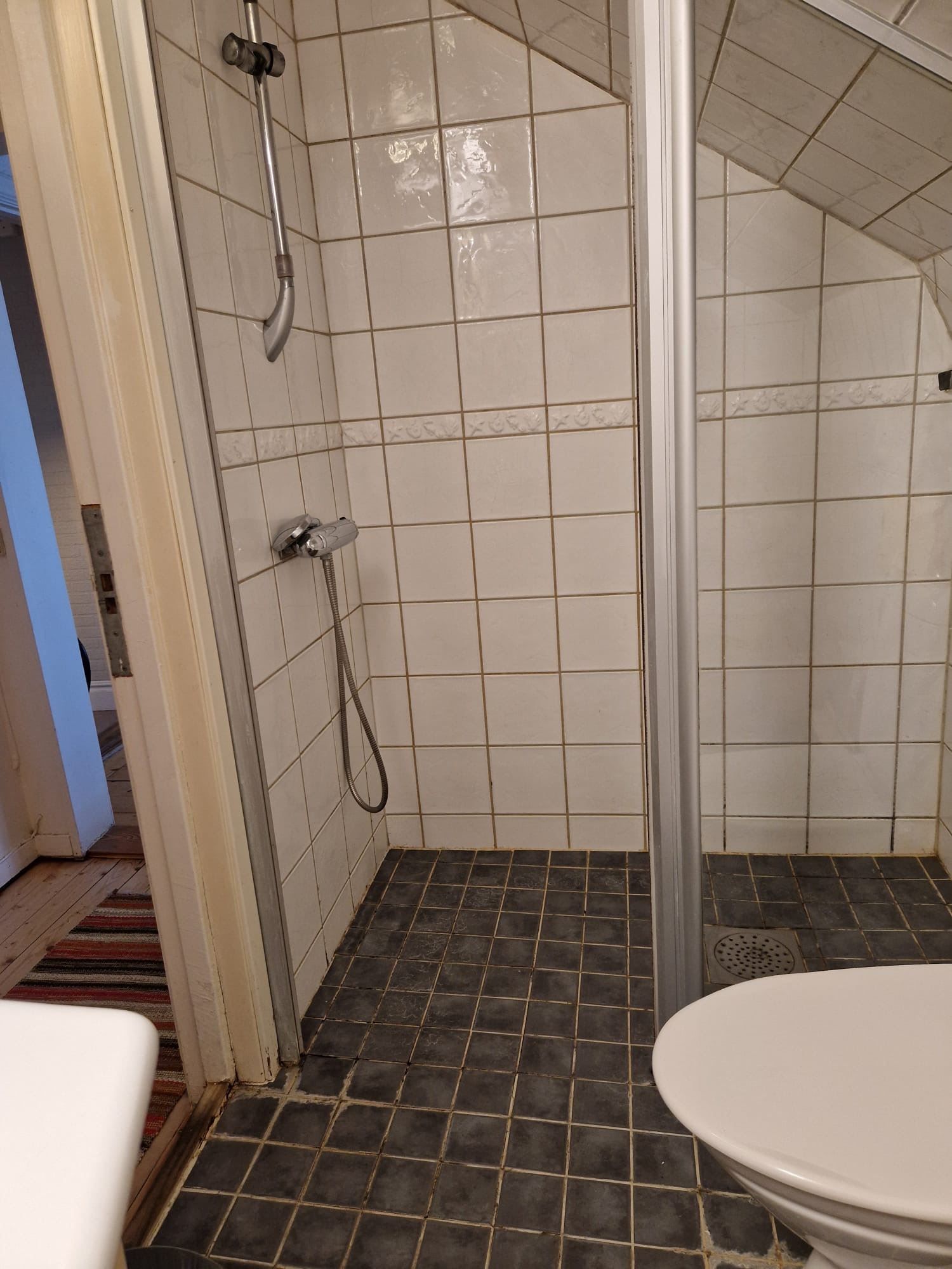 Badrum utanför 10