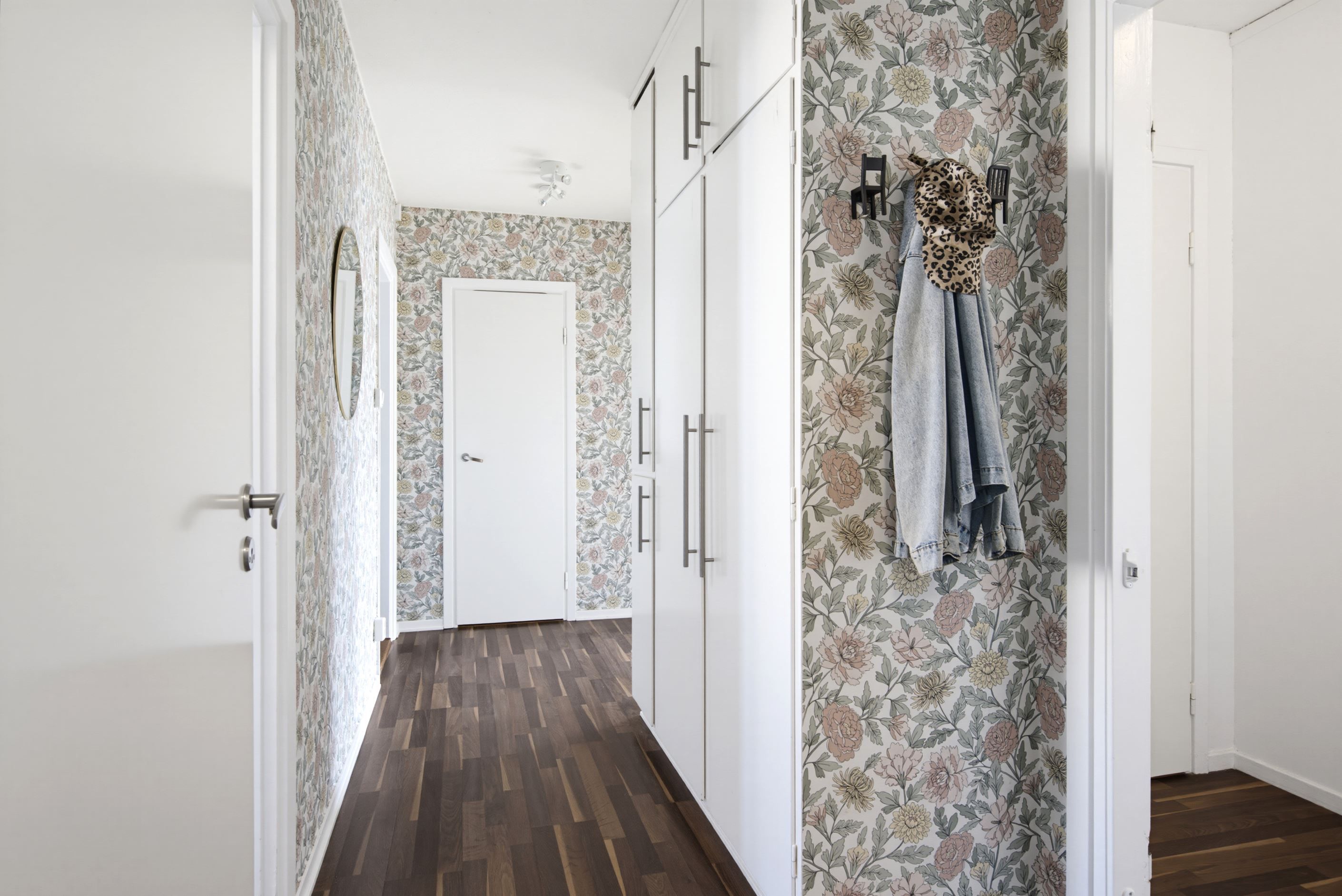 Hall/entré med förvaring