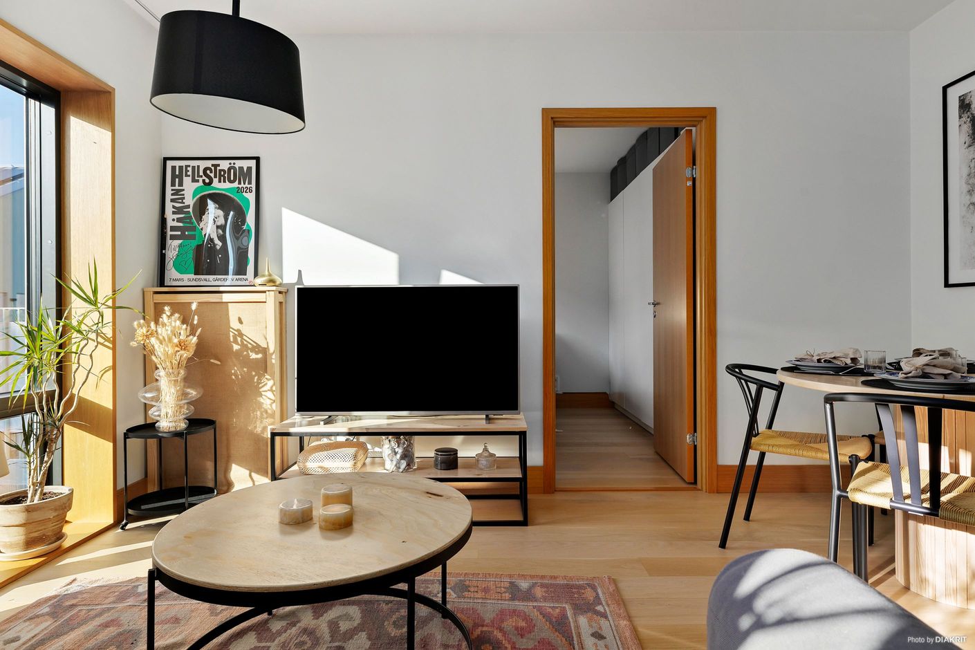 Plats för både TV och matplats