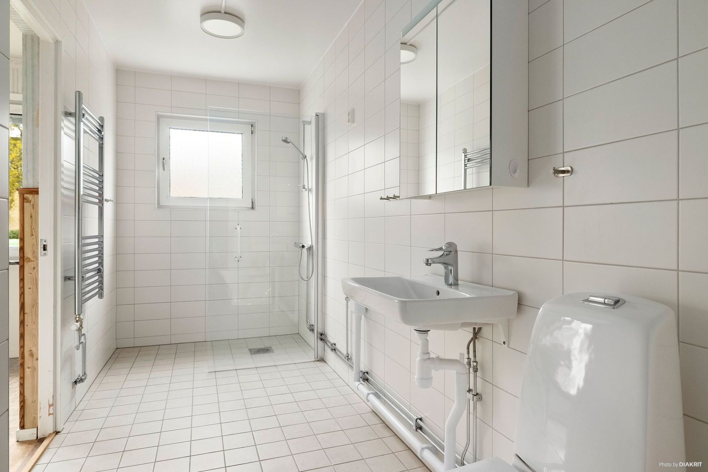 Fräscht renoverat duschrum