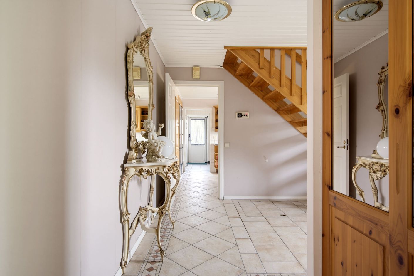 Hall