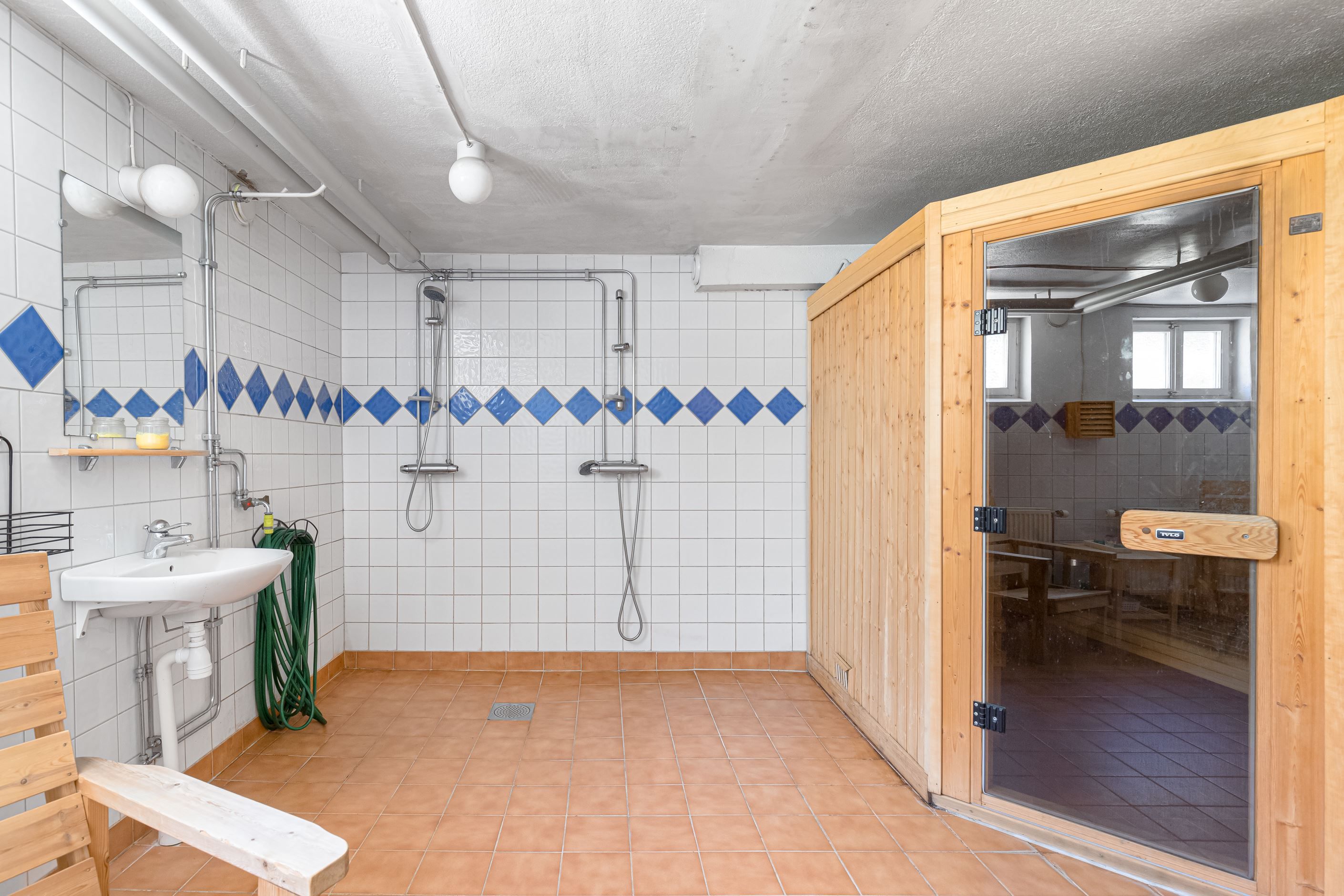 Relaxavdelning i föreningen med bastu
