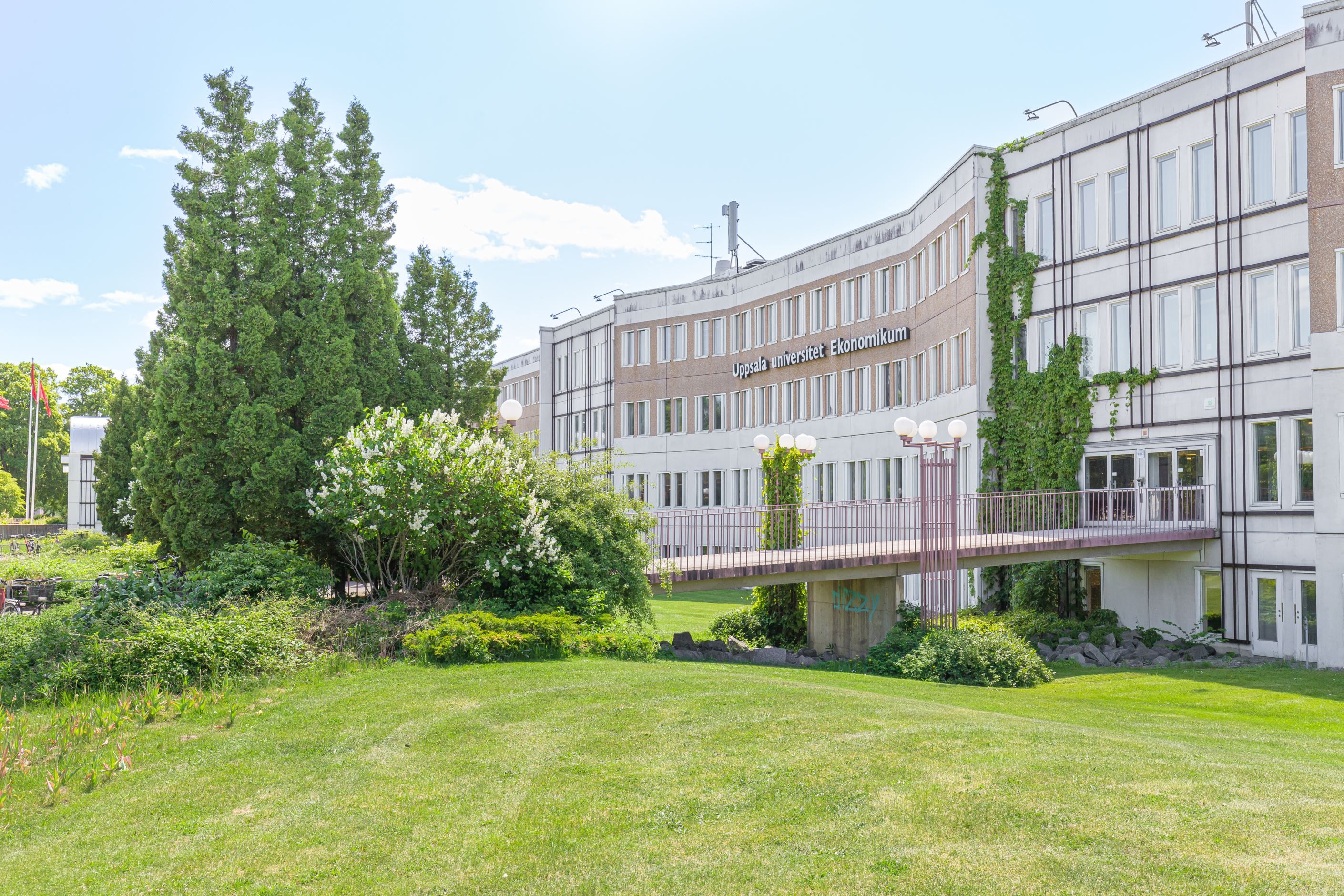 Här bor du en tiominuterspromenad från Ekonomikum