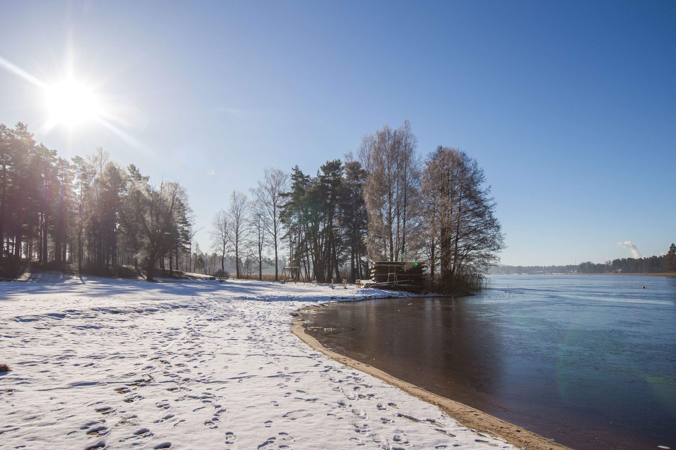 Hjortsjöns fina bad kort promenad från huset