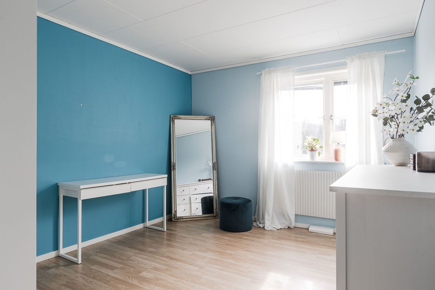 Sovrum 2 övre plan med plats för dubbelsäng.