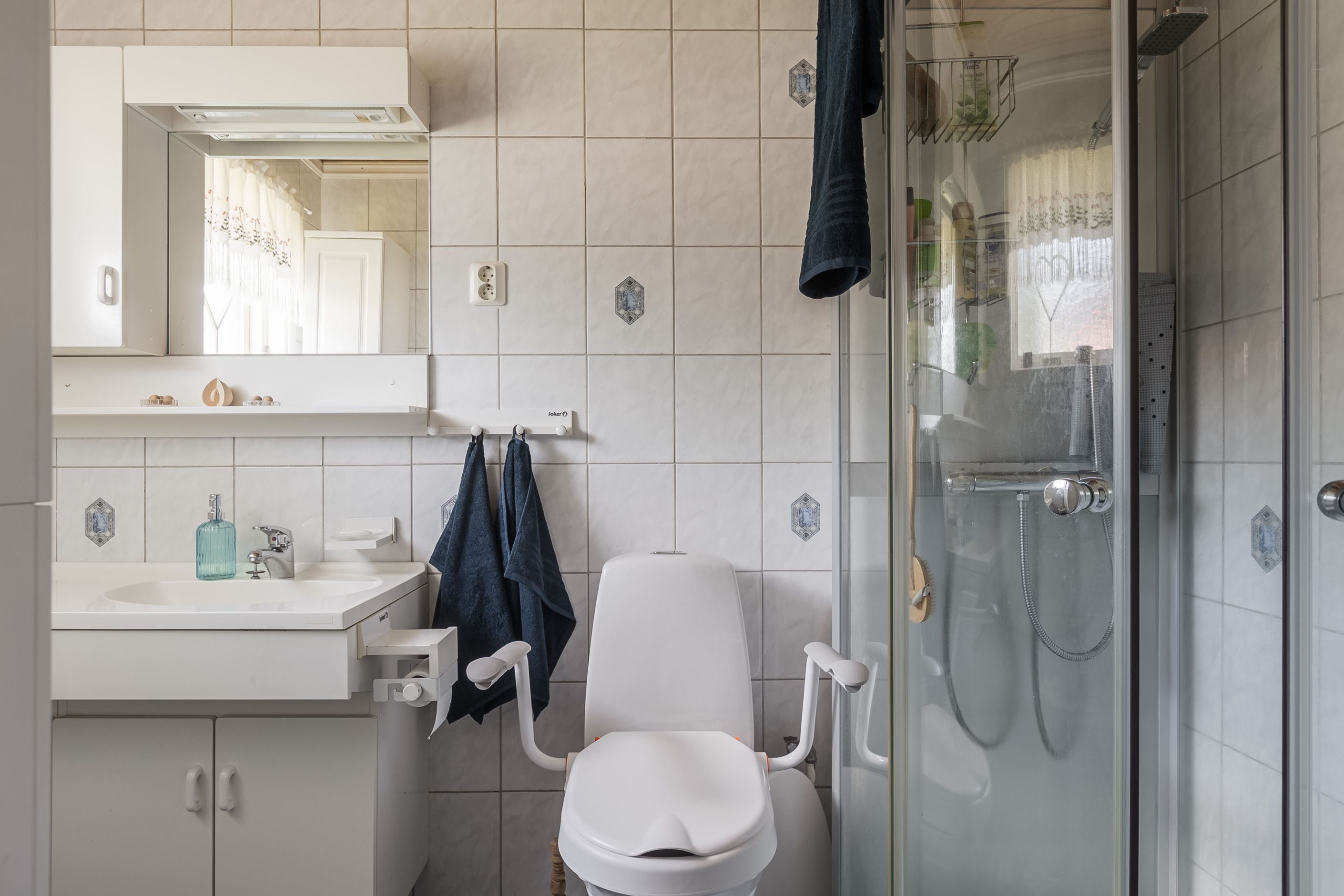 Toalett med dusch på entréplan