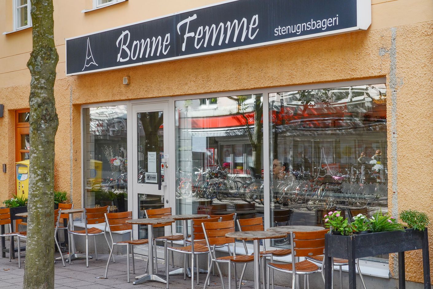 Café Bonne Femme