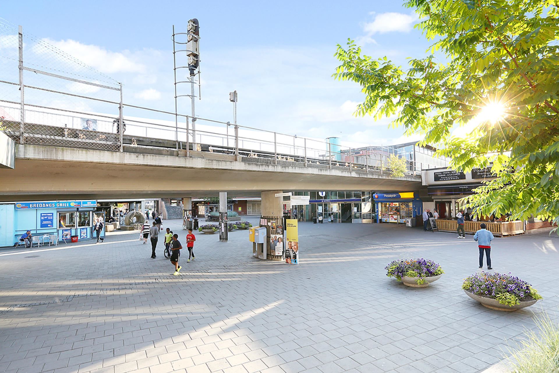 Bredäng centrum