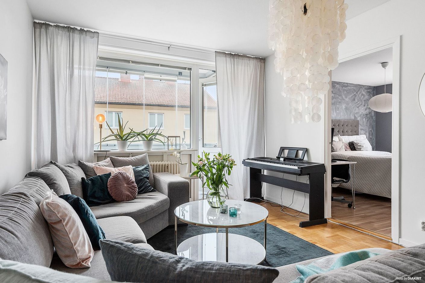 Vi når bostadens balkong härifrån!