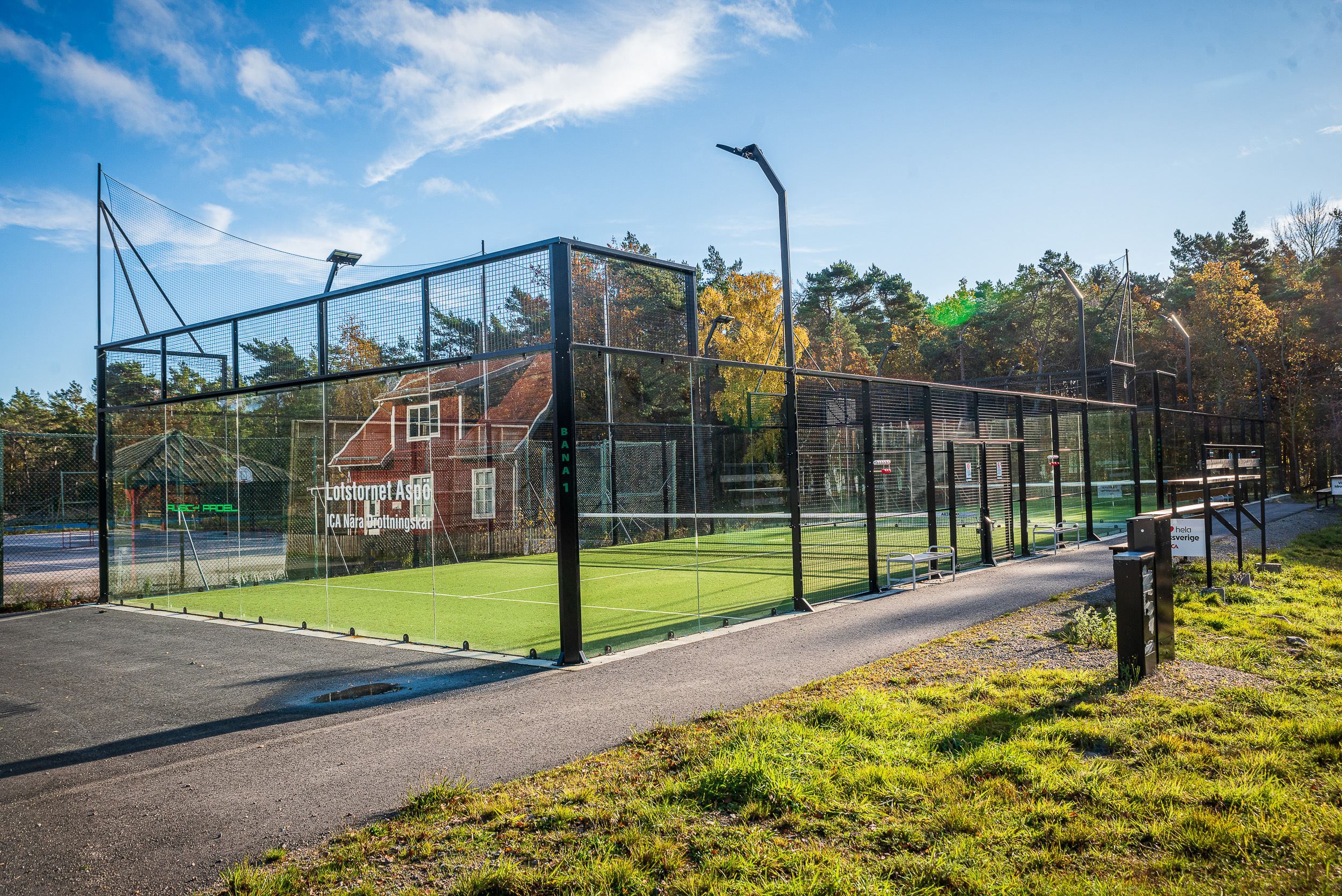 Padelbanor på Aspö